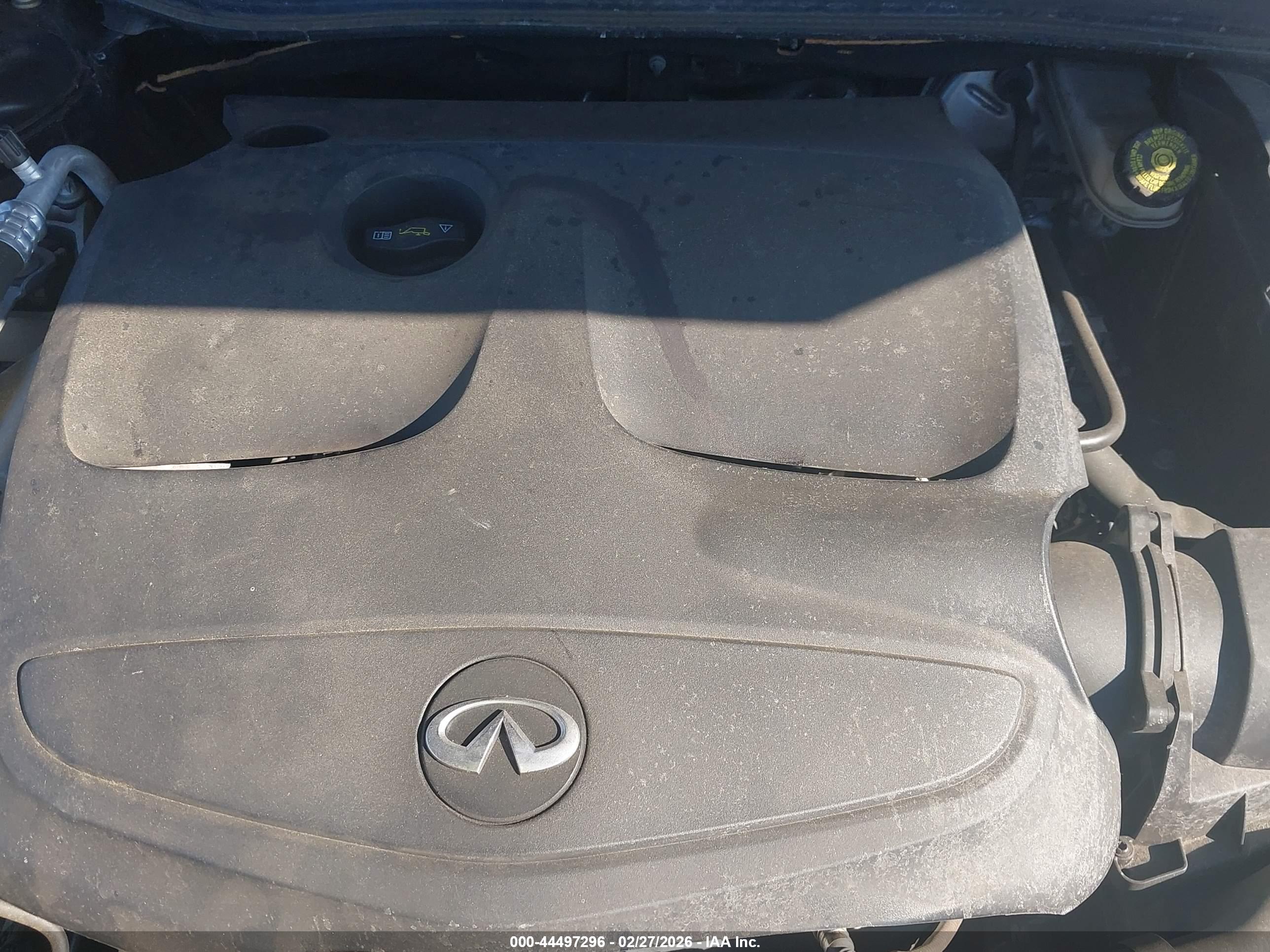 INFINITI QX30 image 10