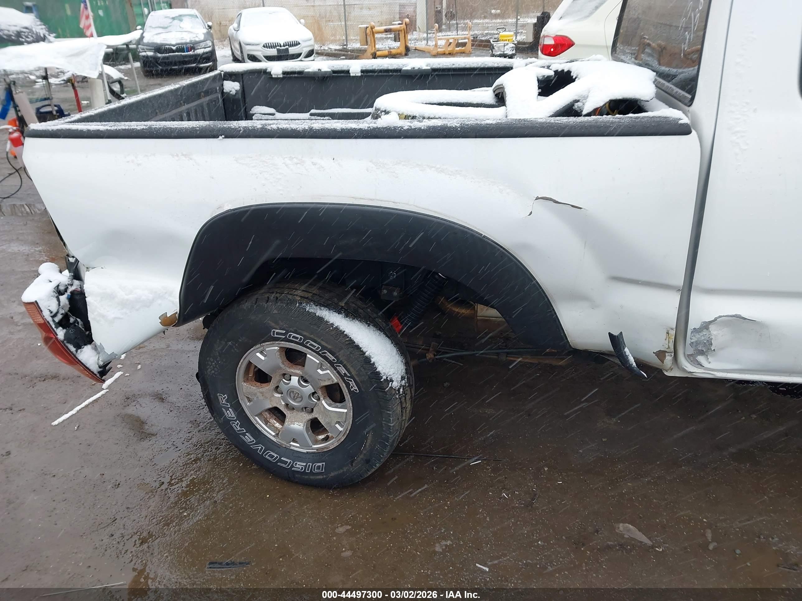 TOYOTA TACOMA image 6