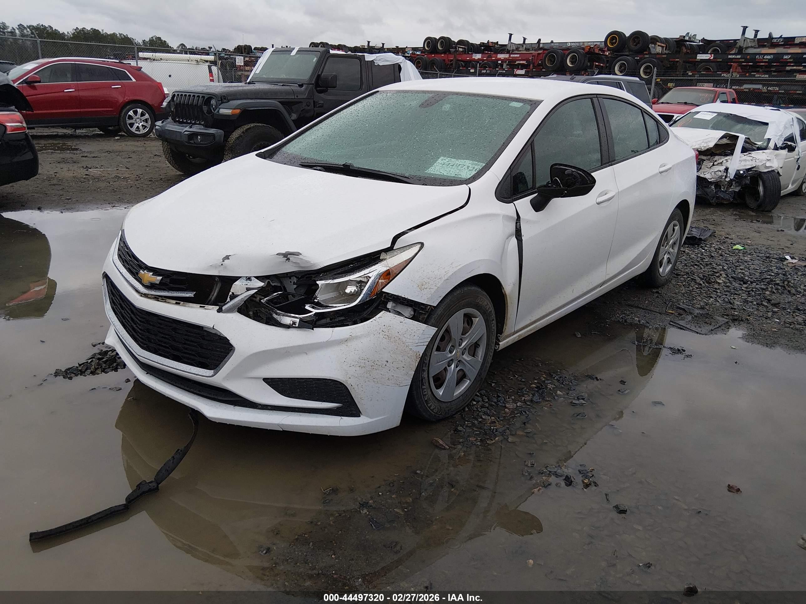 CHEVROLET CRUZE image 2