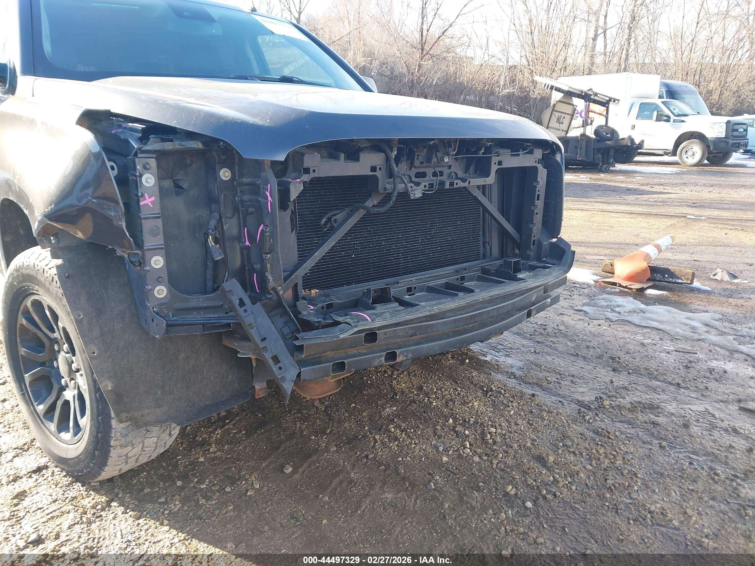 GMC YUKON image 6