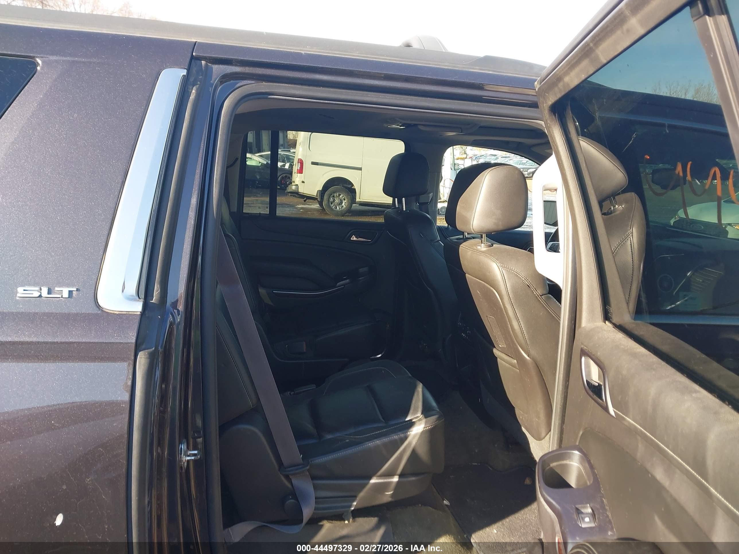 GMC YUKON image 8