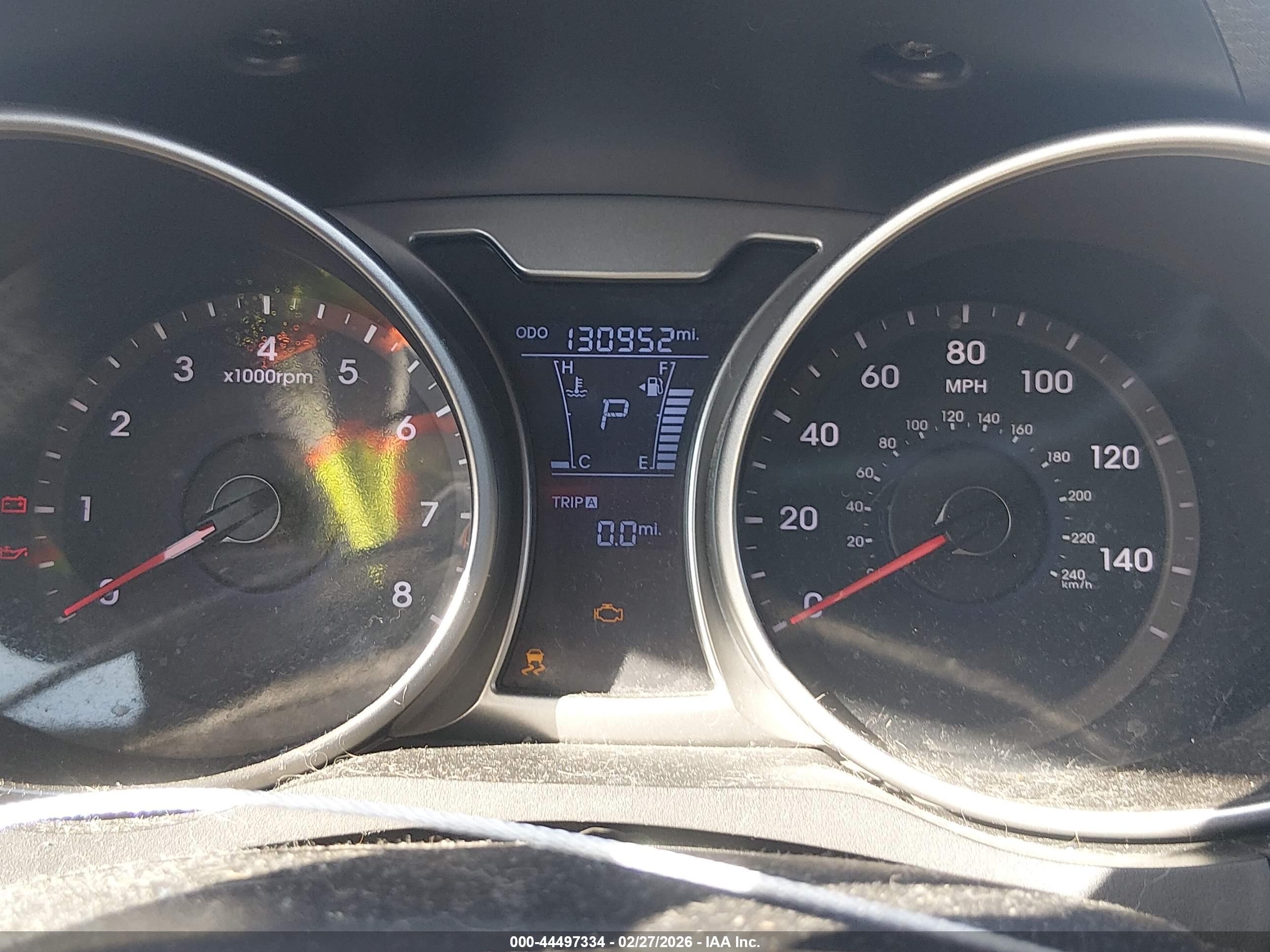 HYUNDAI VELOSTER image 7