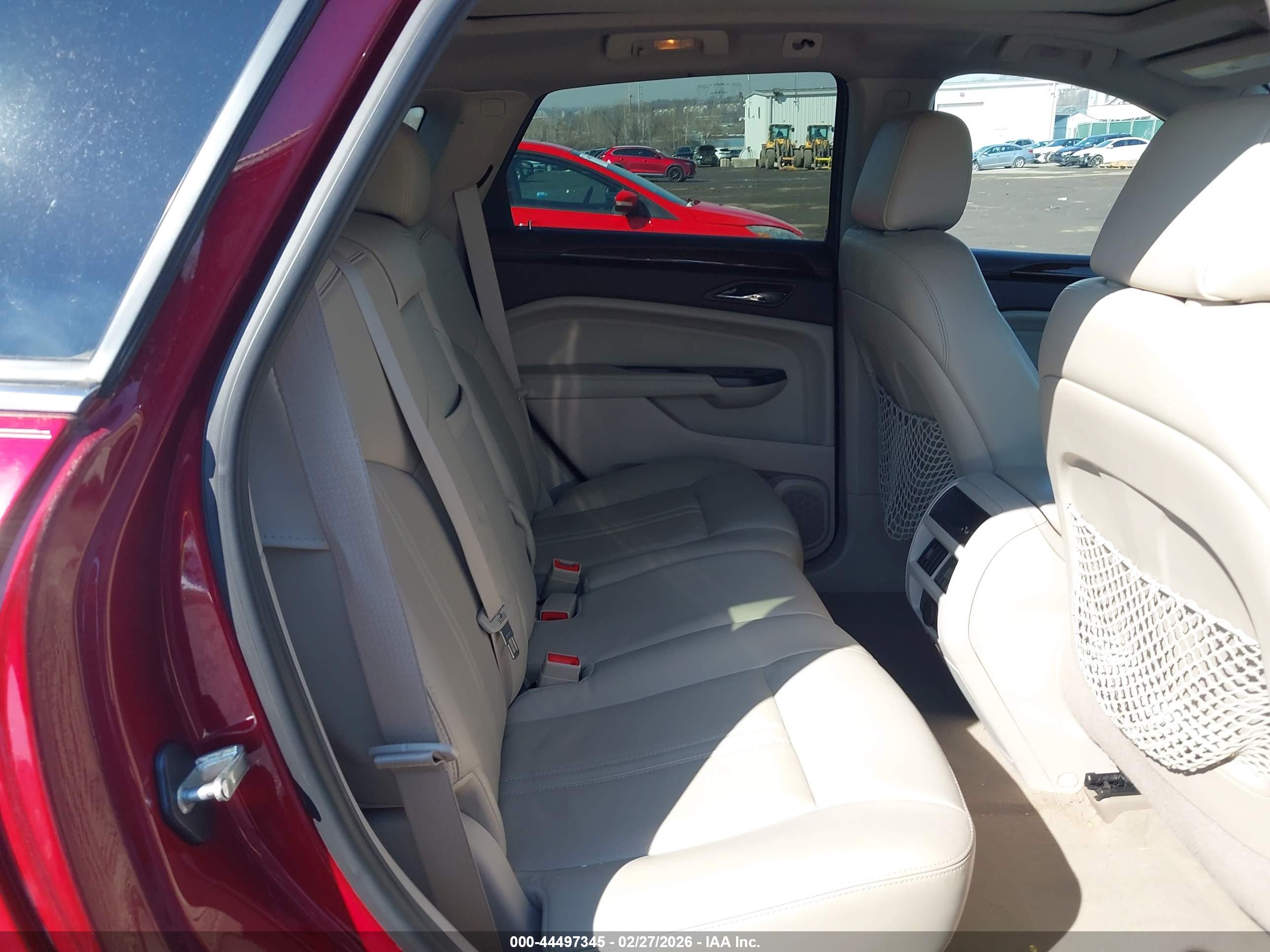 CADILLAC SRX image 8