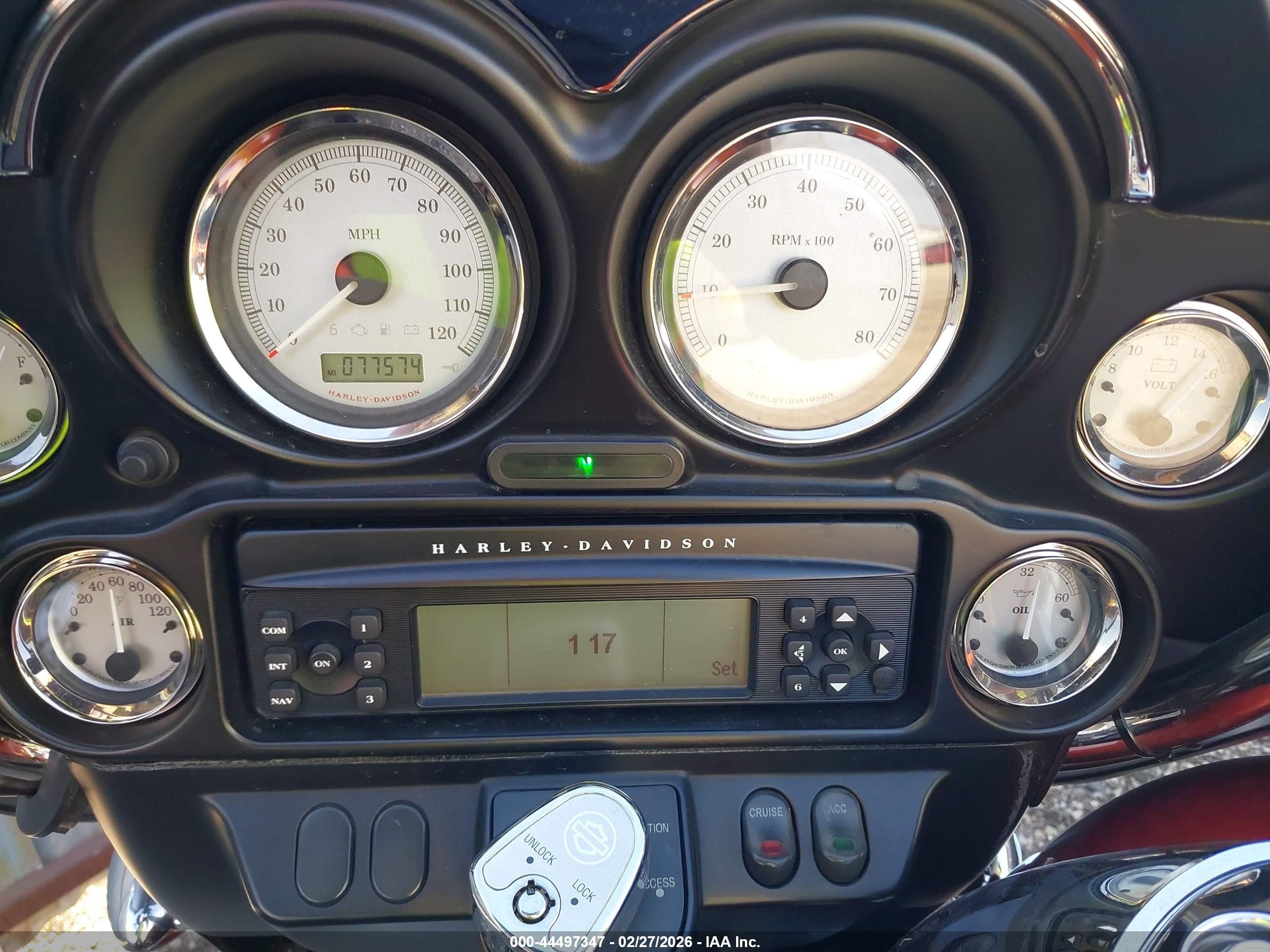HARLEY-DAVIDSON FLHX image 7