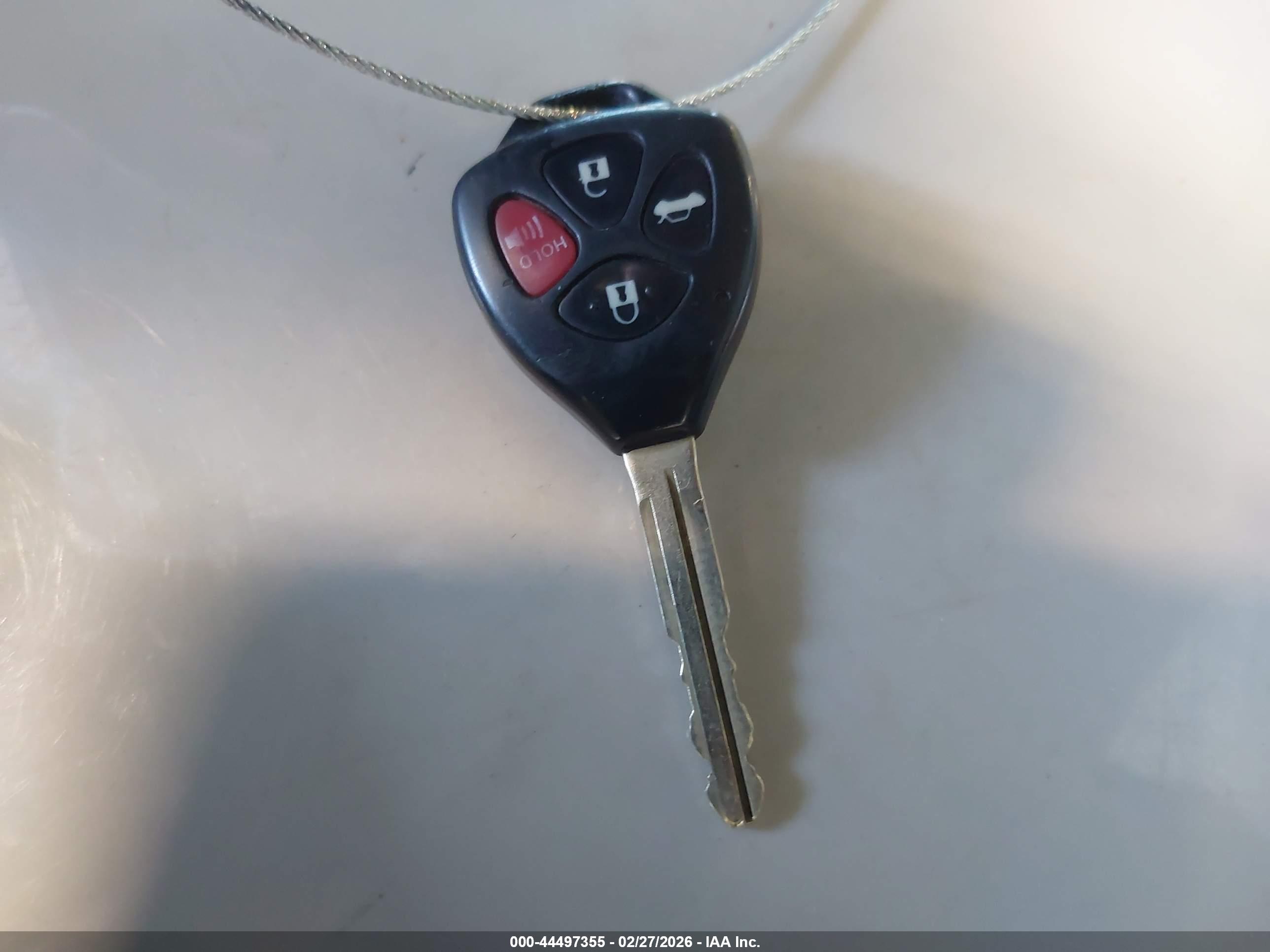 TOYOTA CAMRY image 11