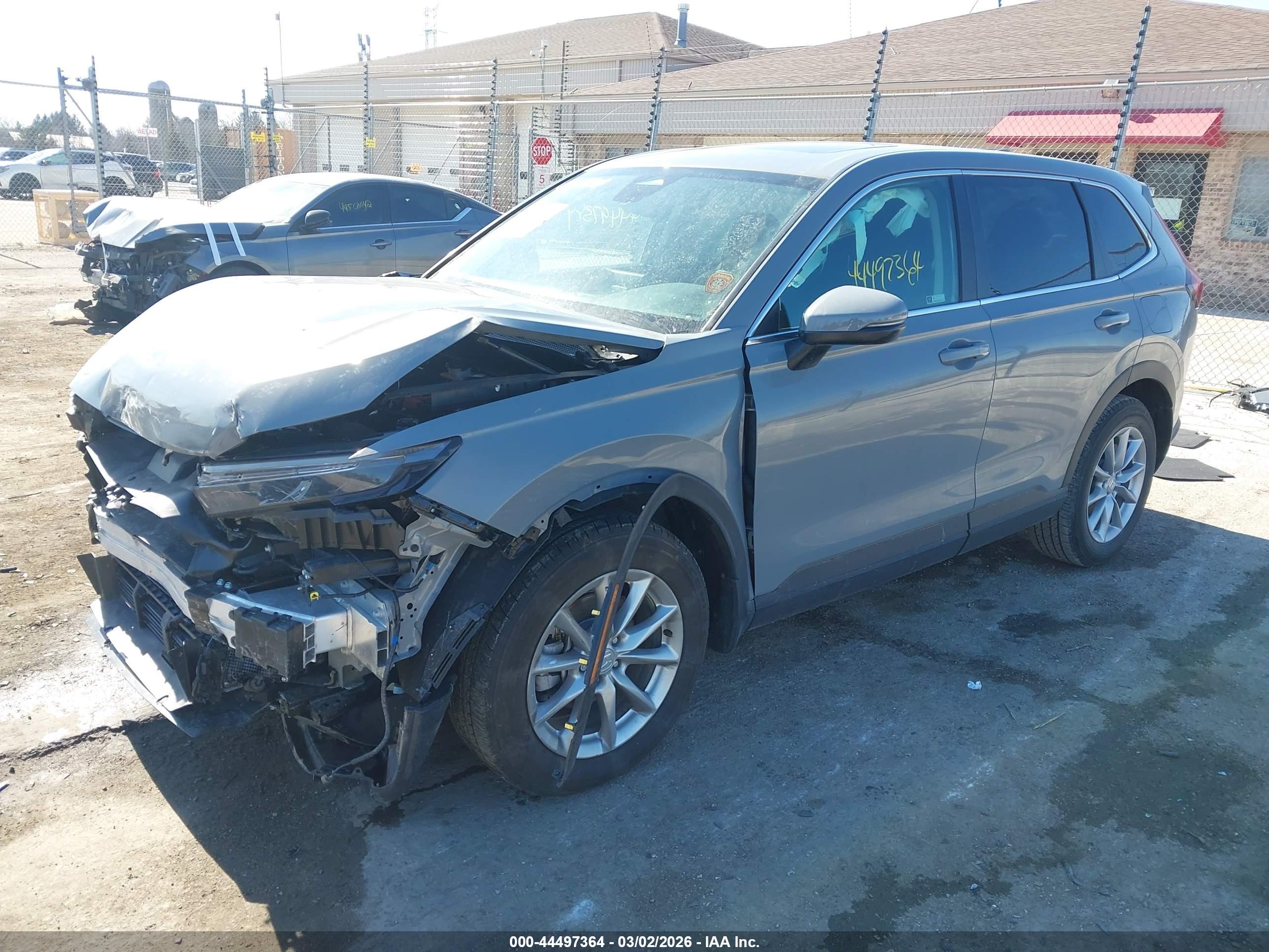 HONDA CR-V image 2