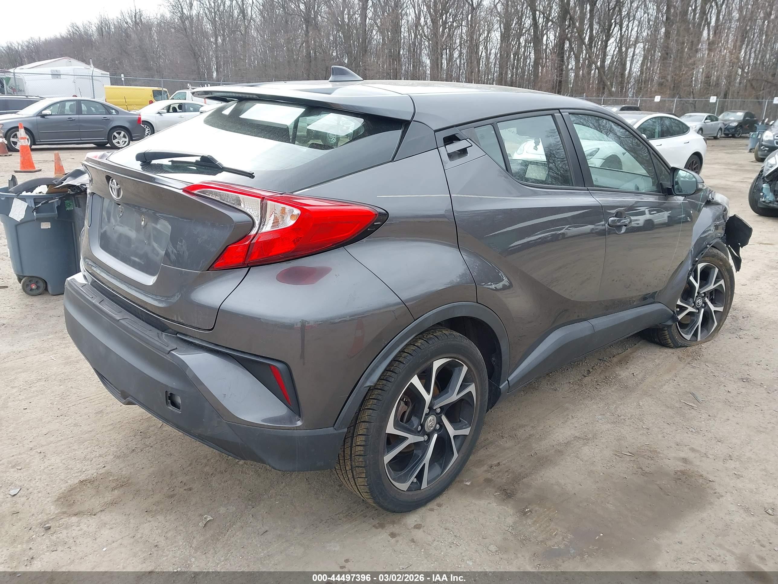 TOYOTA C-HR image 4