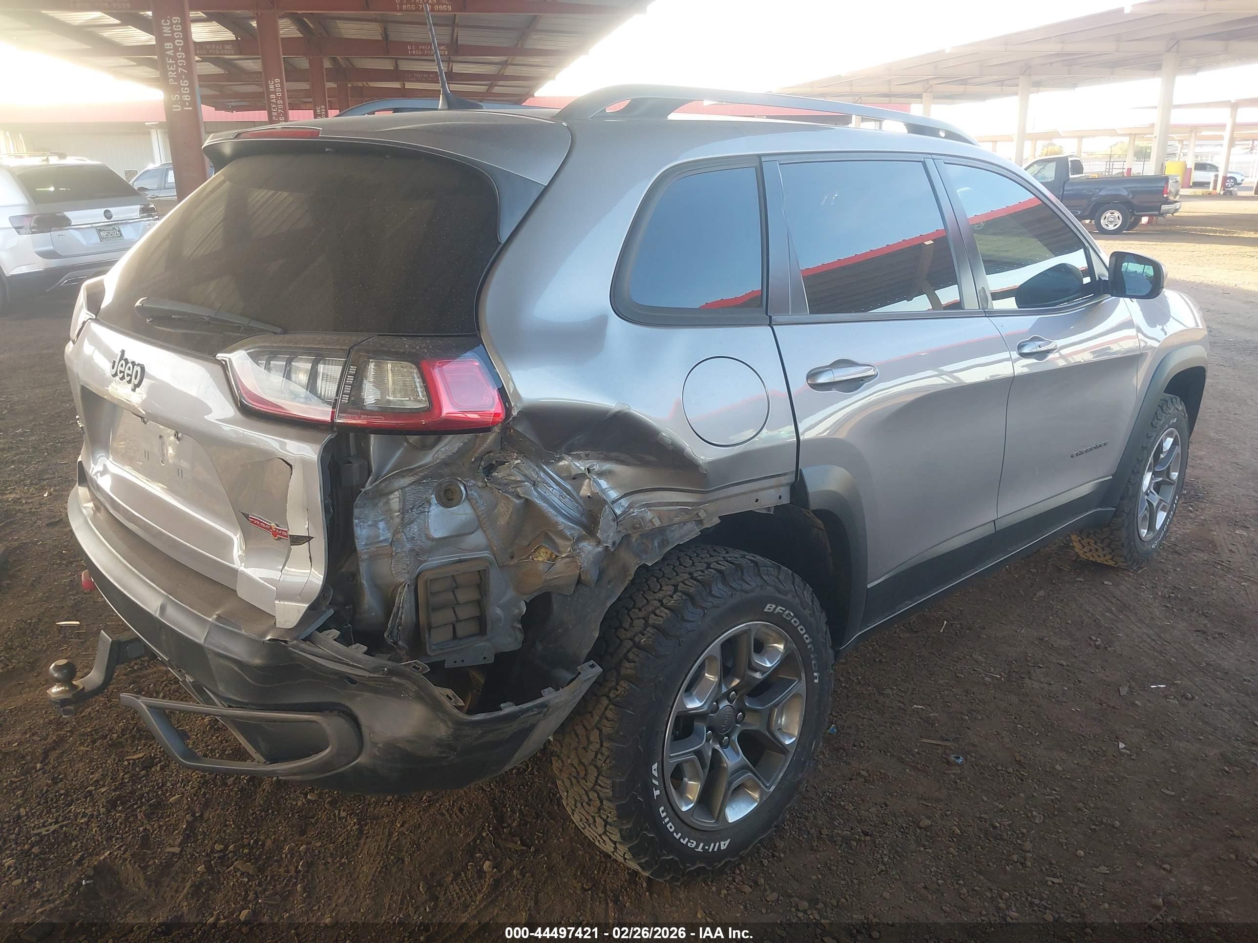 JEEP CHEROKEE image 4