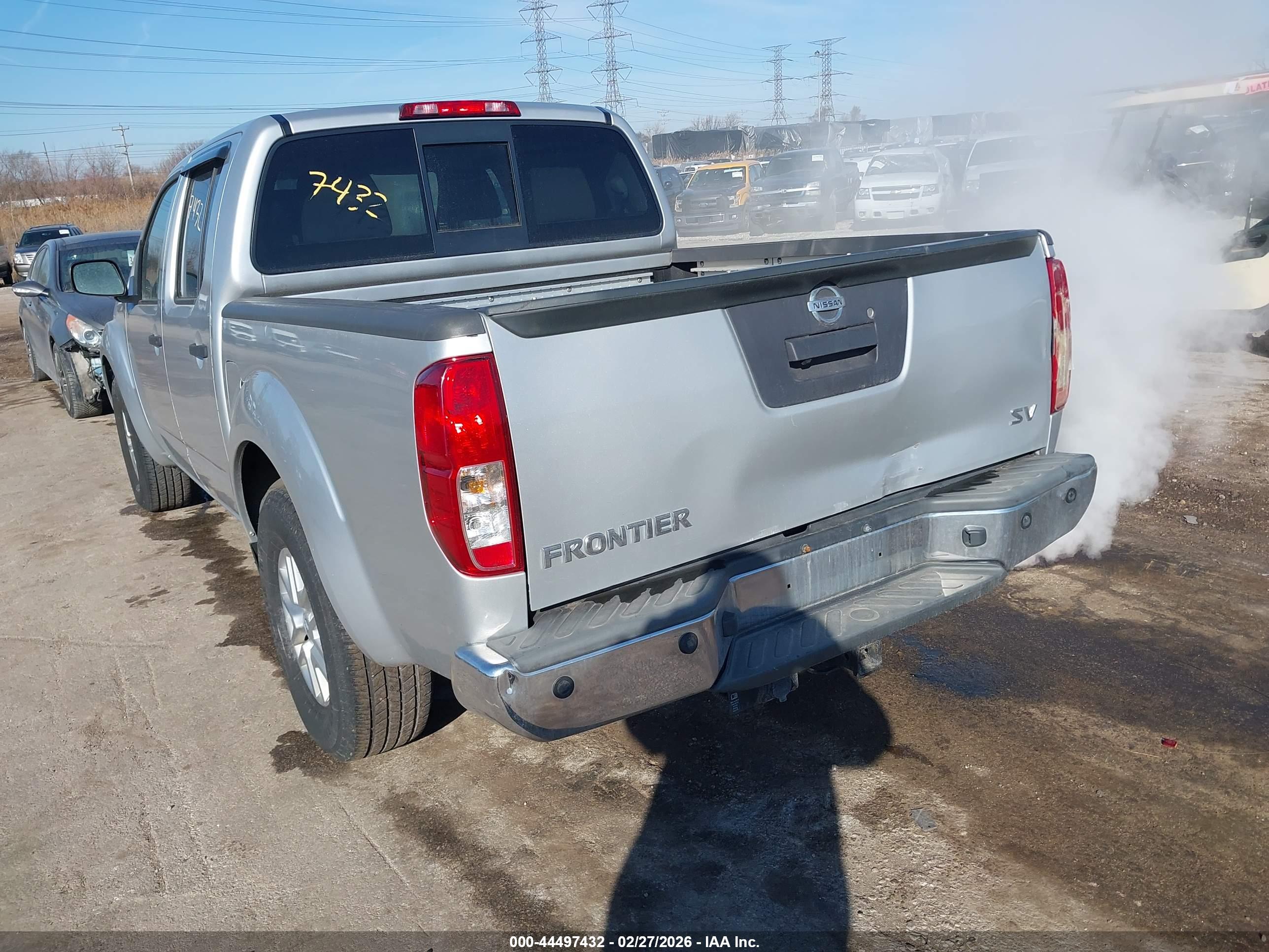 NISSAN FRONTIER image 6