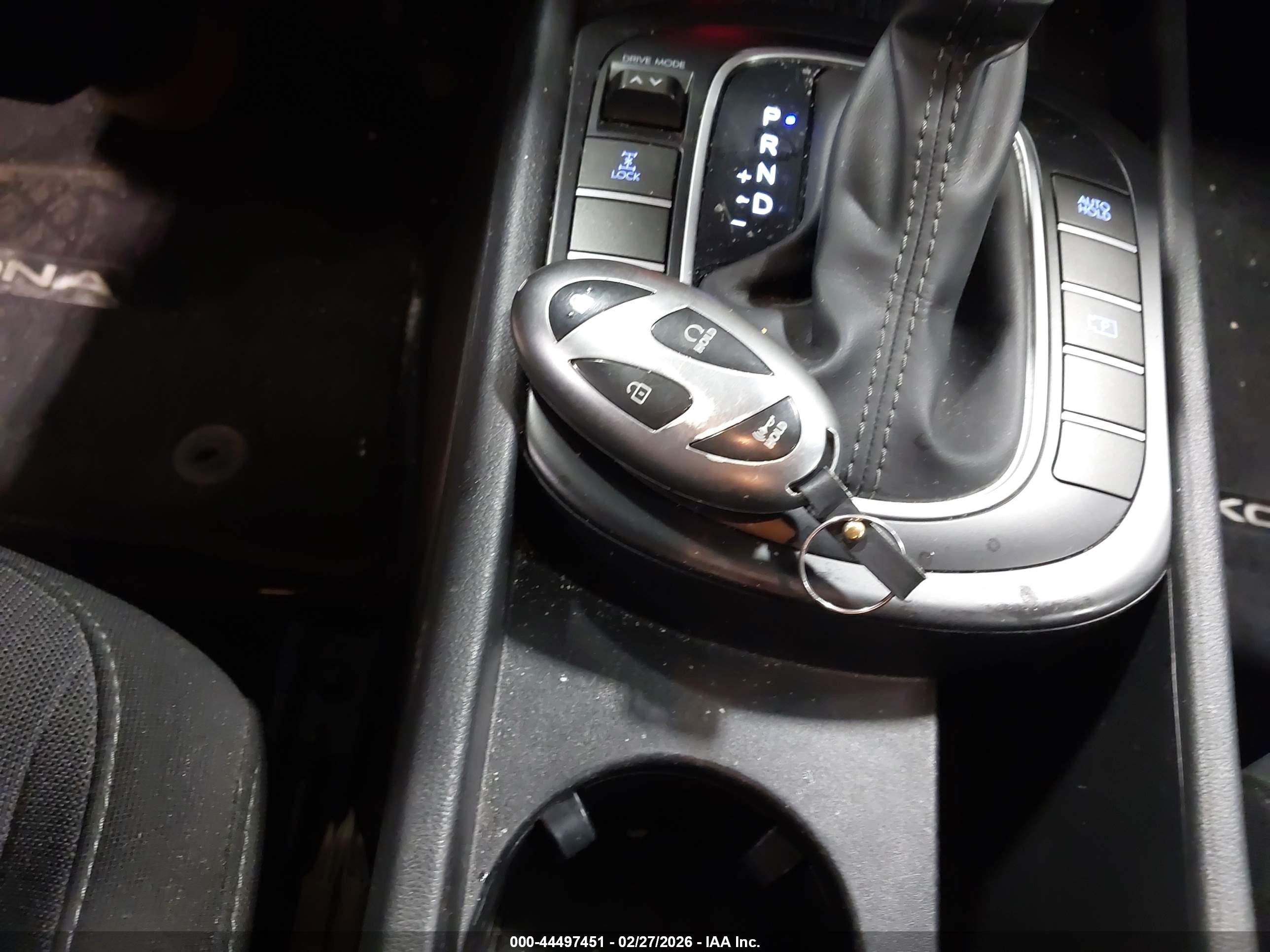 HYUNDAI KONA image 11