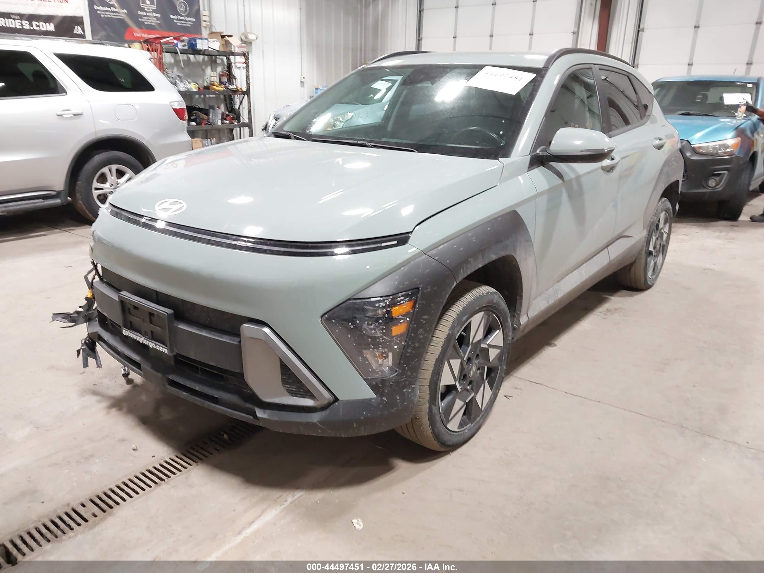 HYUNDAI KONA image 2