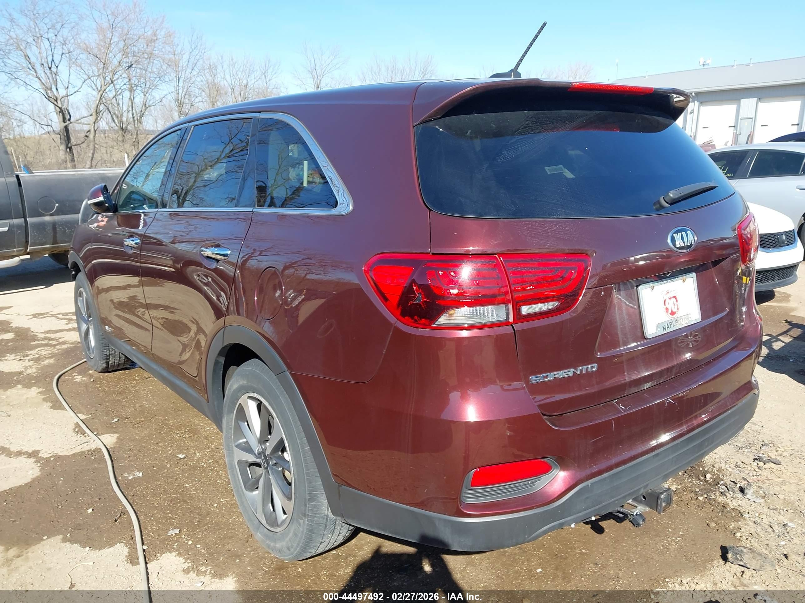 KIA SORENTO image 3