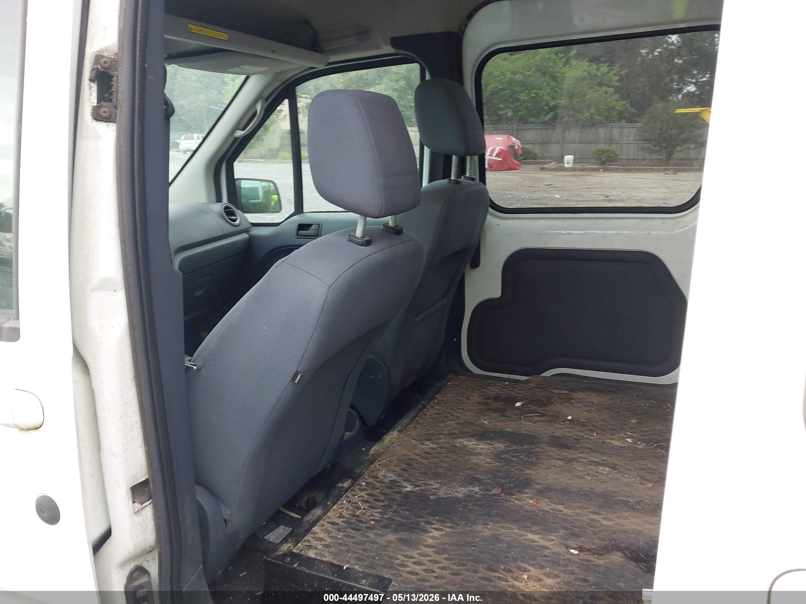 FORD TRANSIT image 8