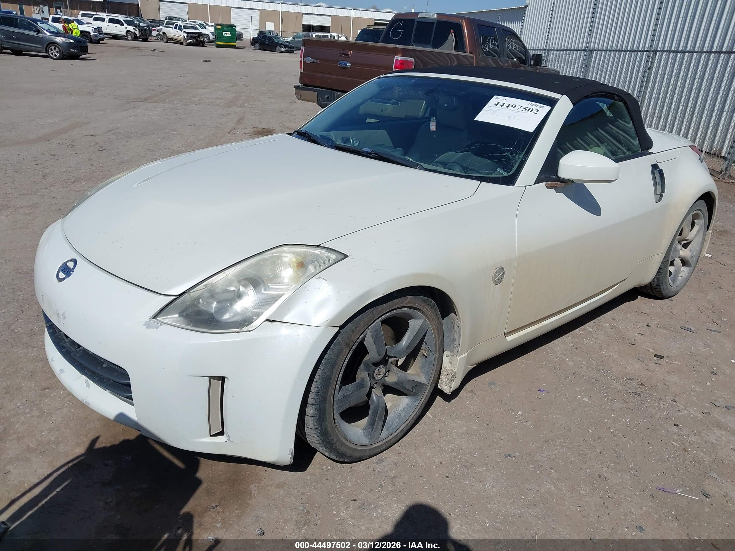 NISSAN 350Z image 2