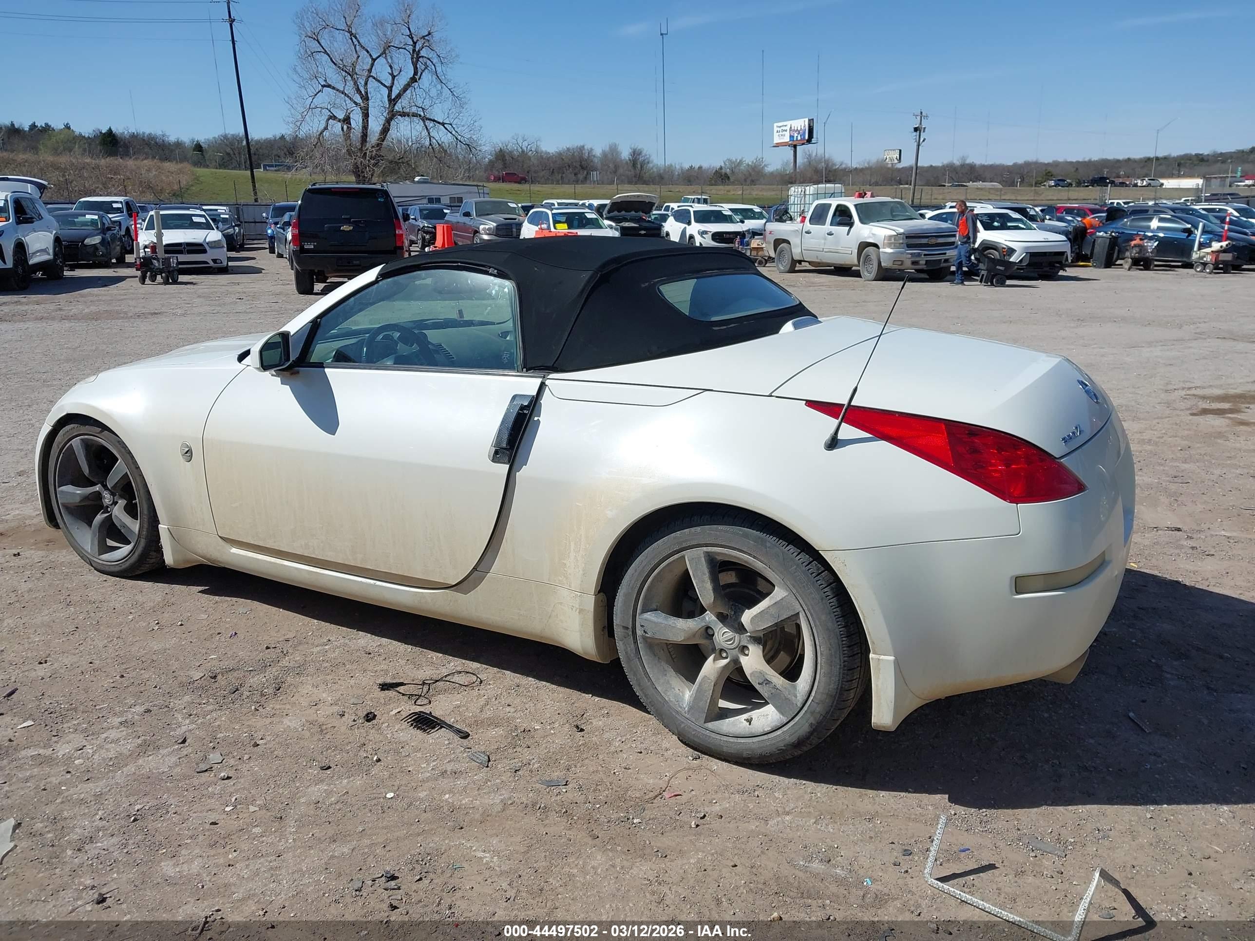 NISSAN 350Z image 3