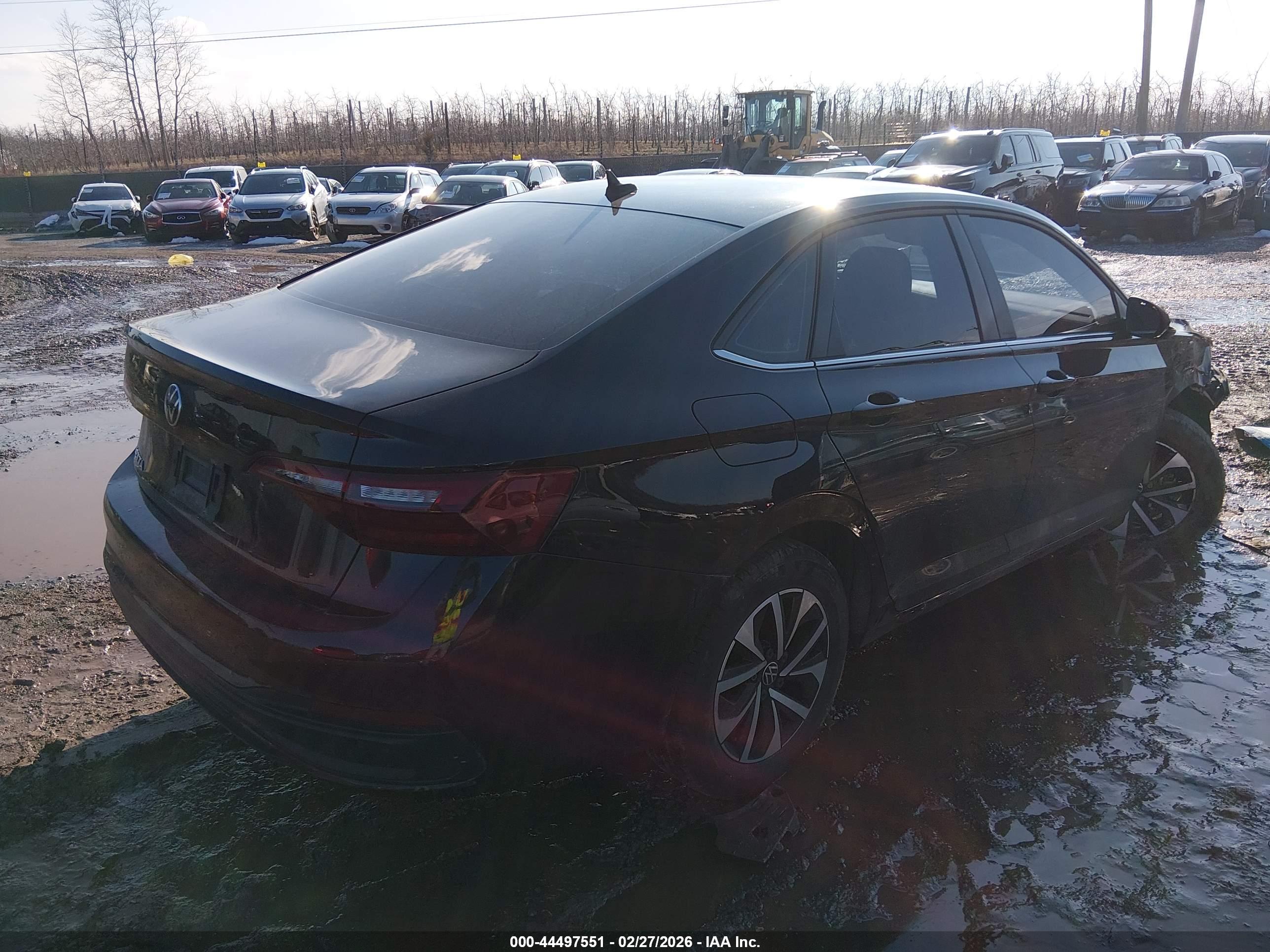 VOLKSWAGEN JETTA image 4