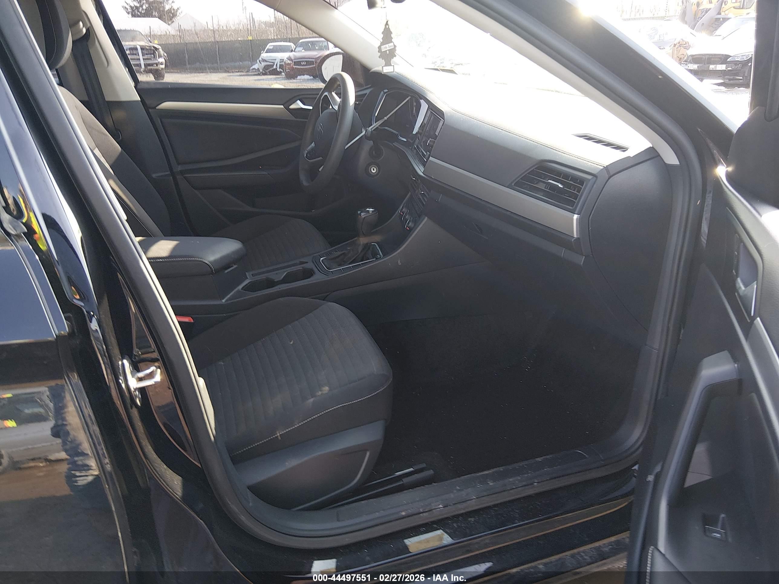 VOLKSWAGEN JETTA image 5