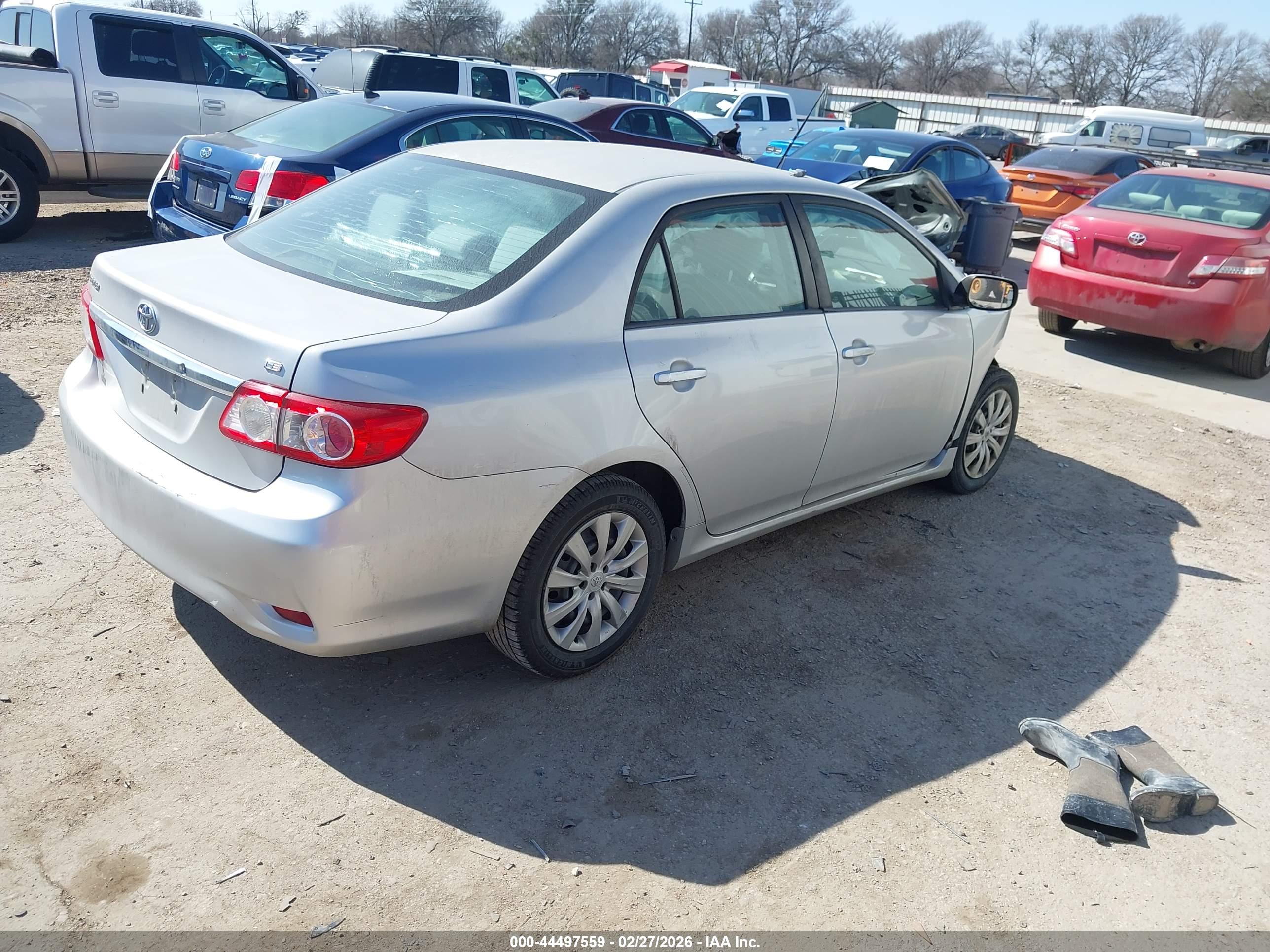 TOYOTA COROLLA image 4