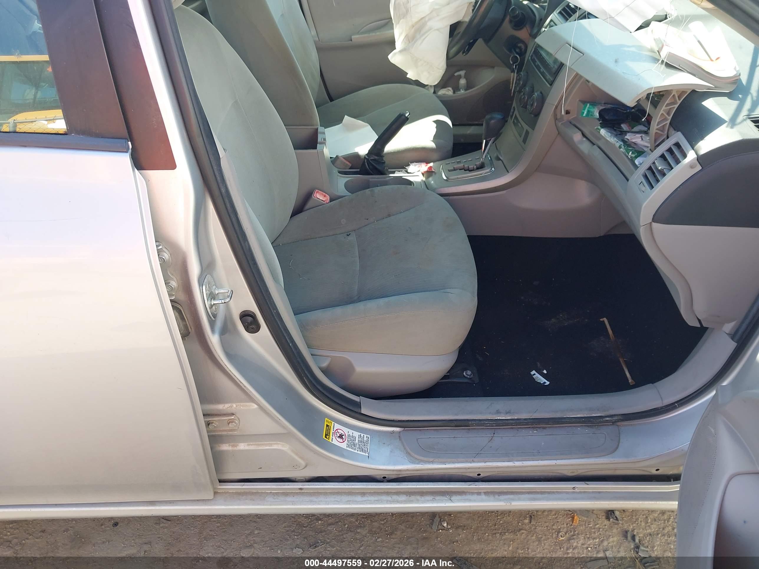 TOYOTA COROLLA image 5