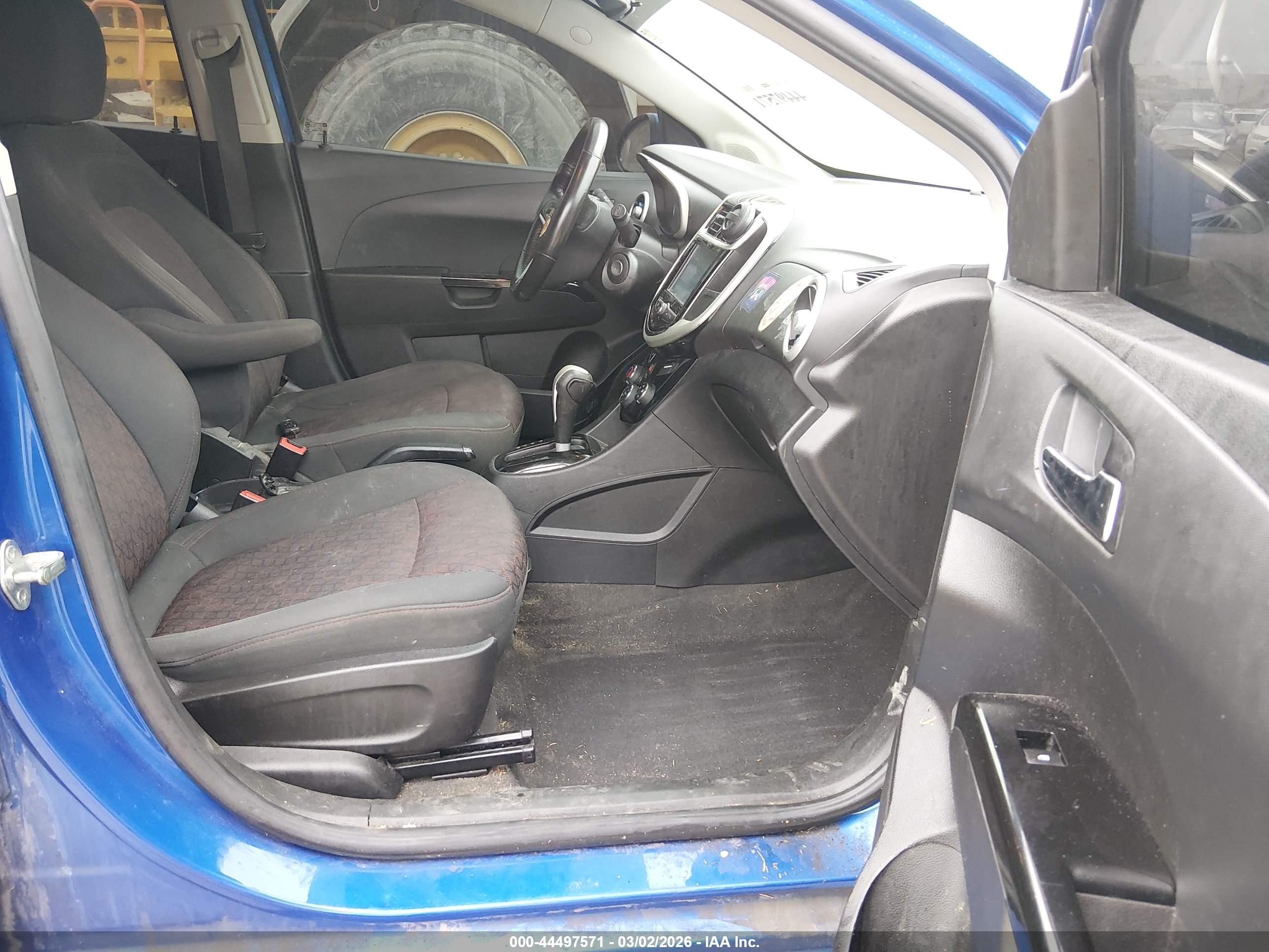 CHEVROLET SONIC image 5