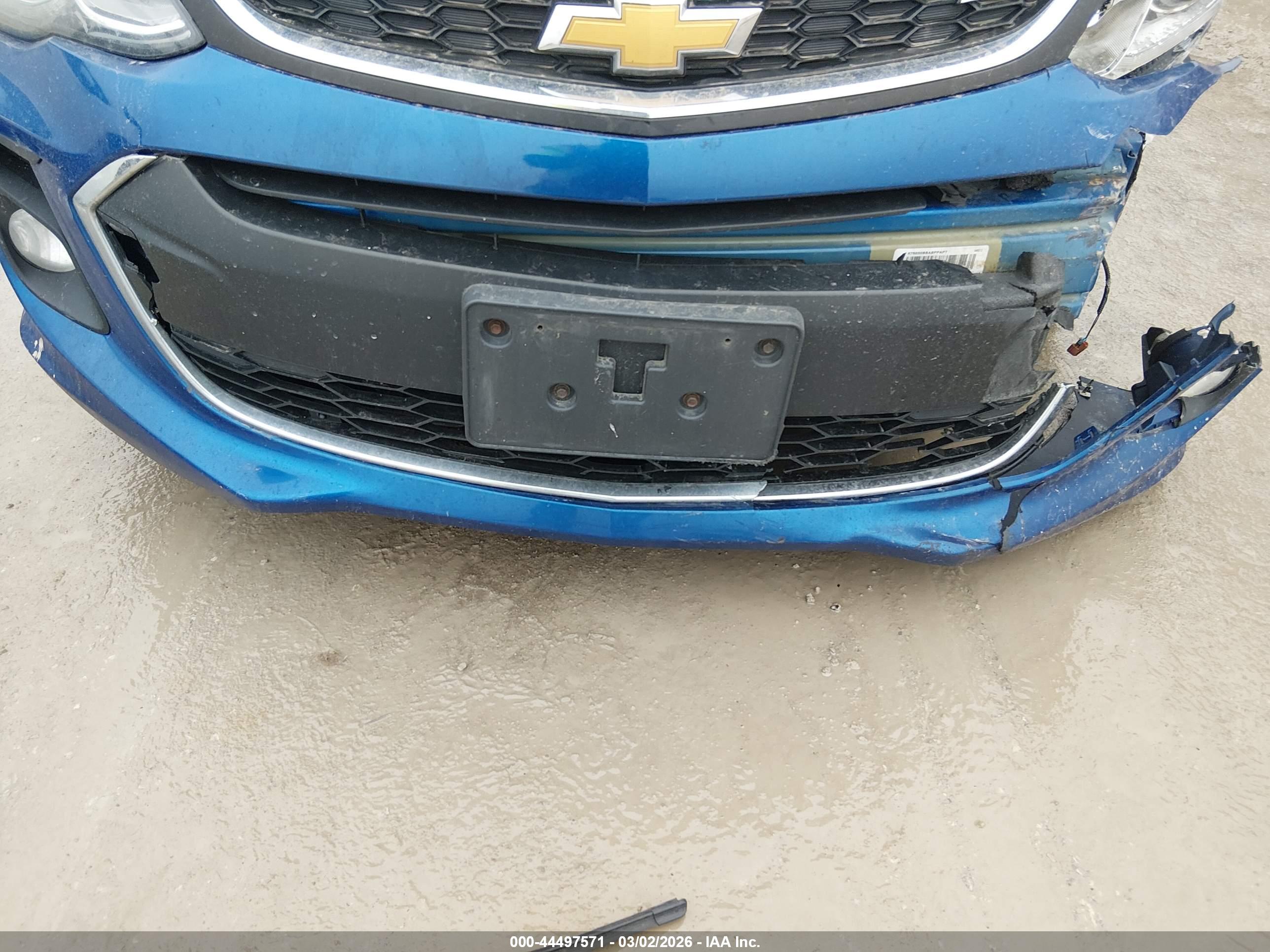 CHEVROLET SONIC image 6