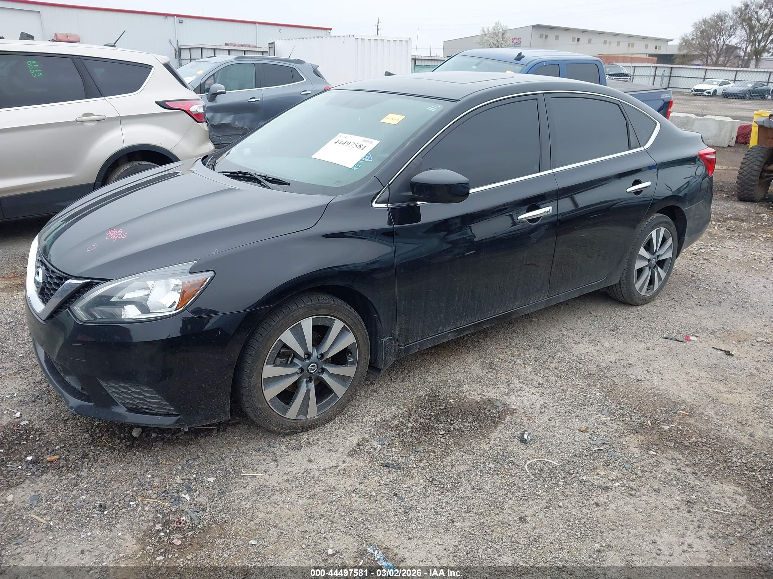 NISSAN SENTRA image 2