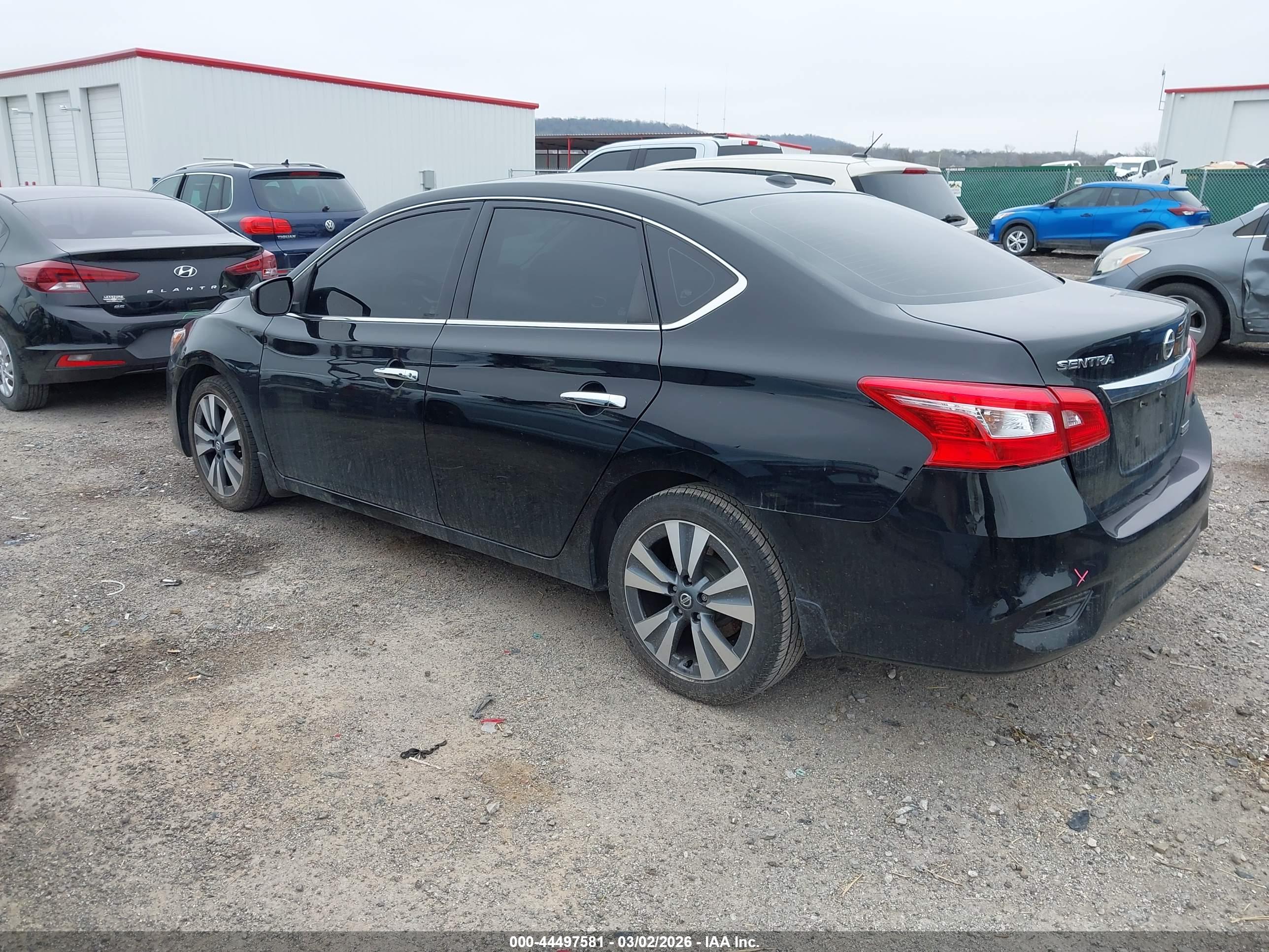 NISSAN SENTRA image 3