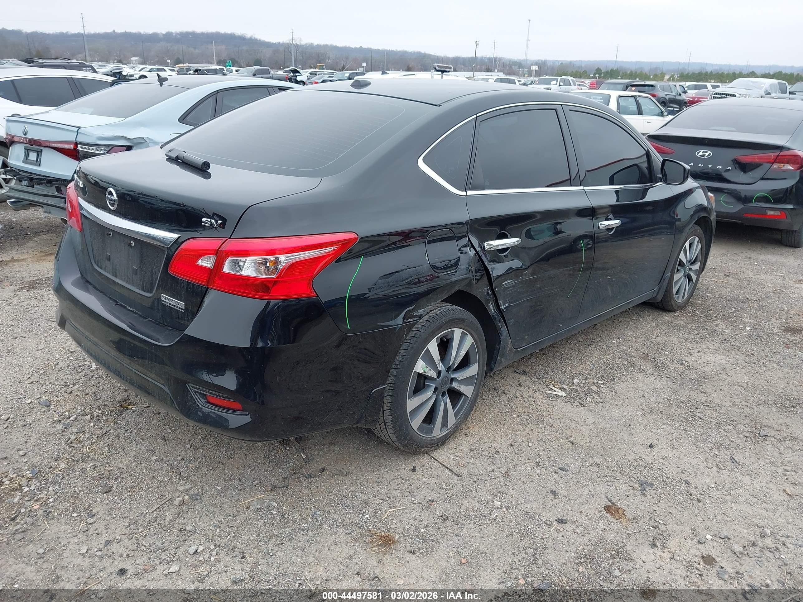 NISSAN SENTRA image 4