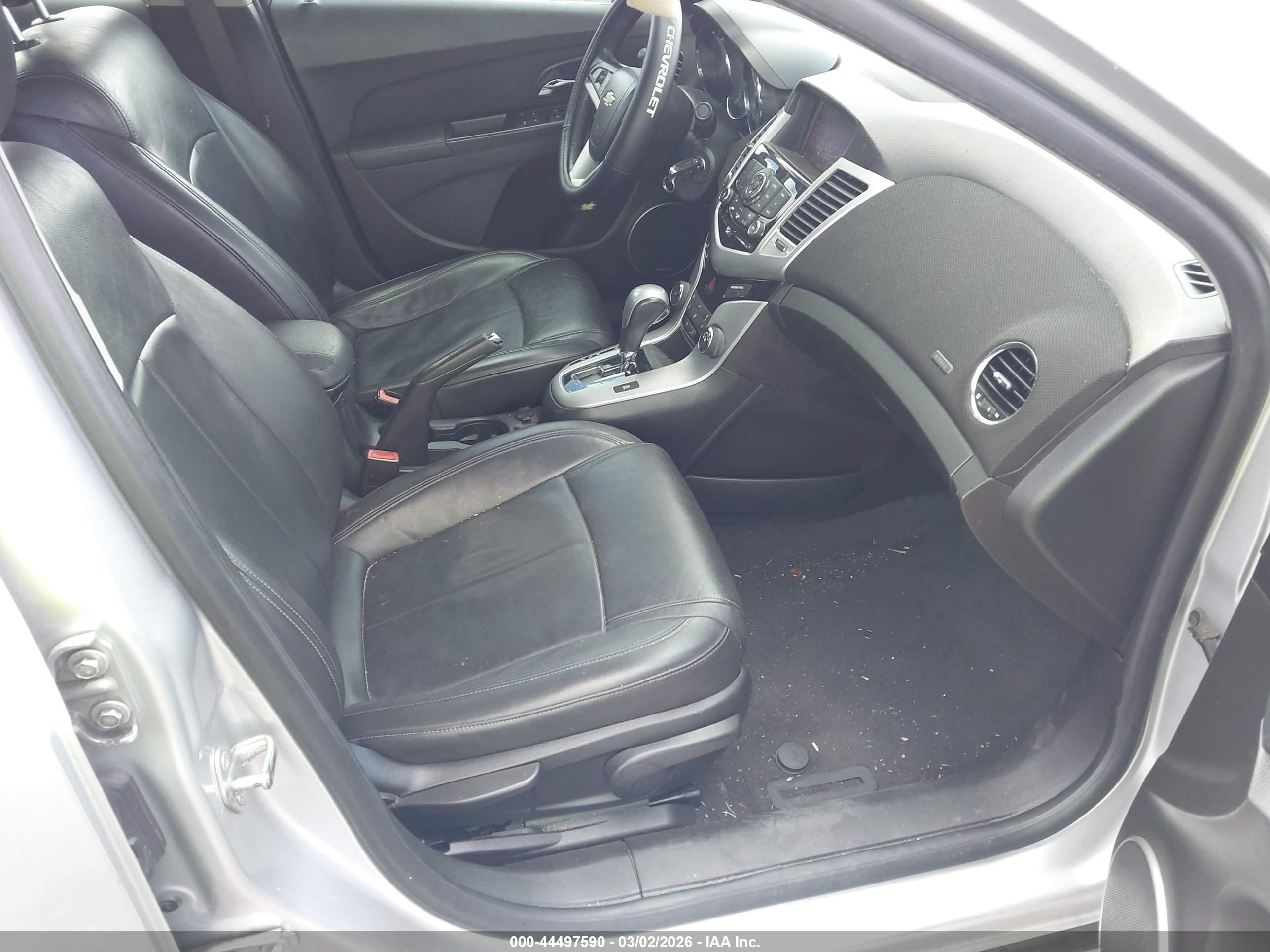 CHEVROLET CRUZE image 5
