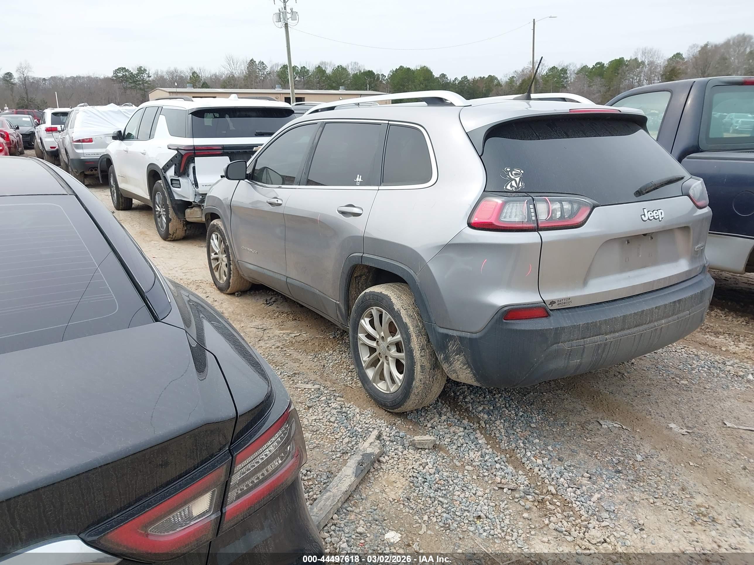 JEEP CHEROKEE image 3