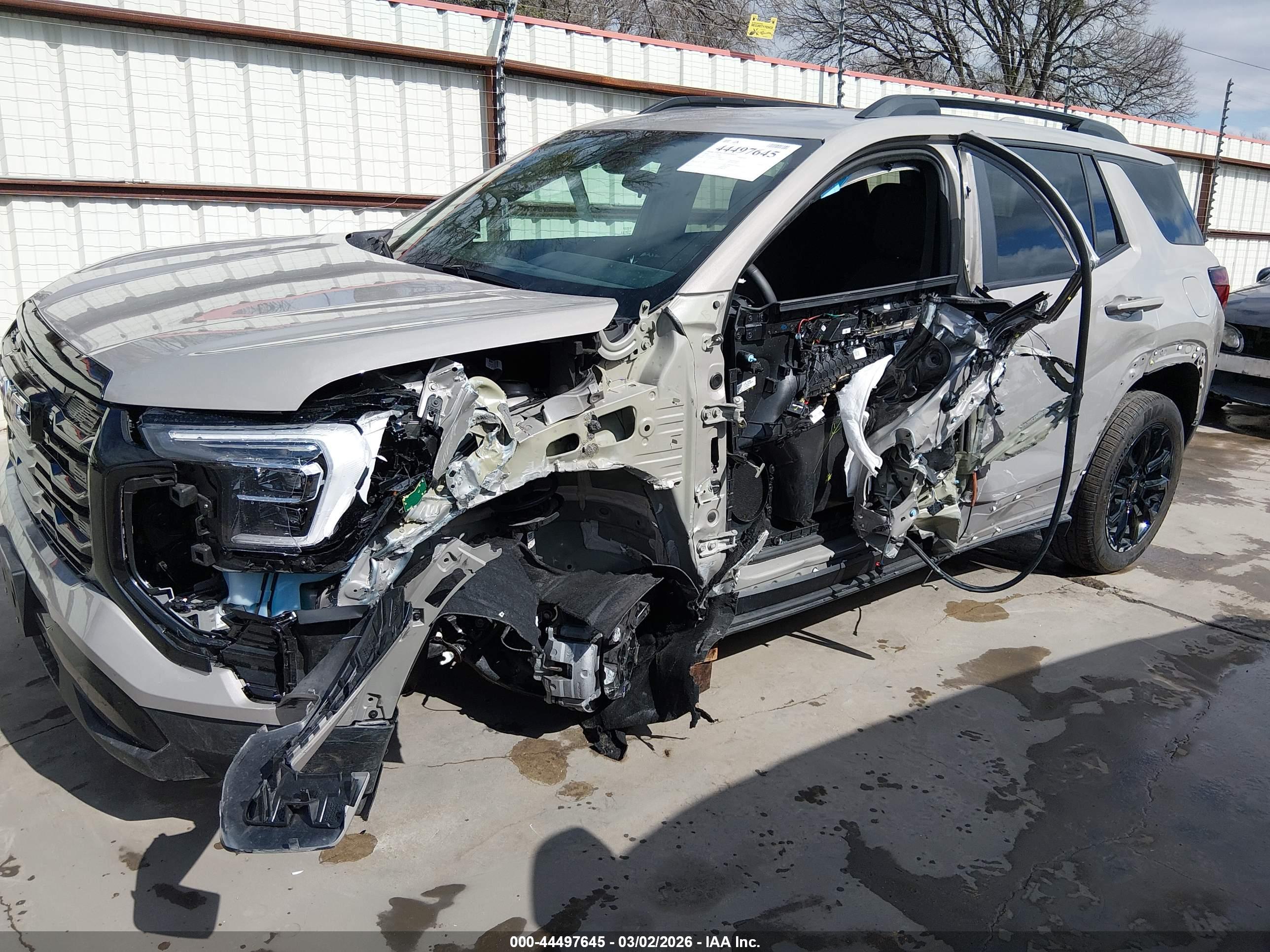 GMC TERRAIN image 6