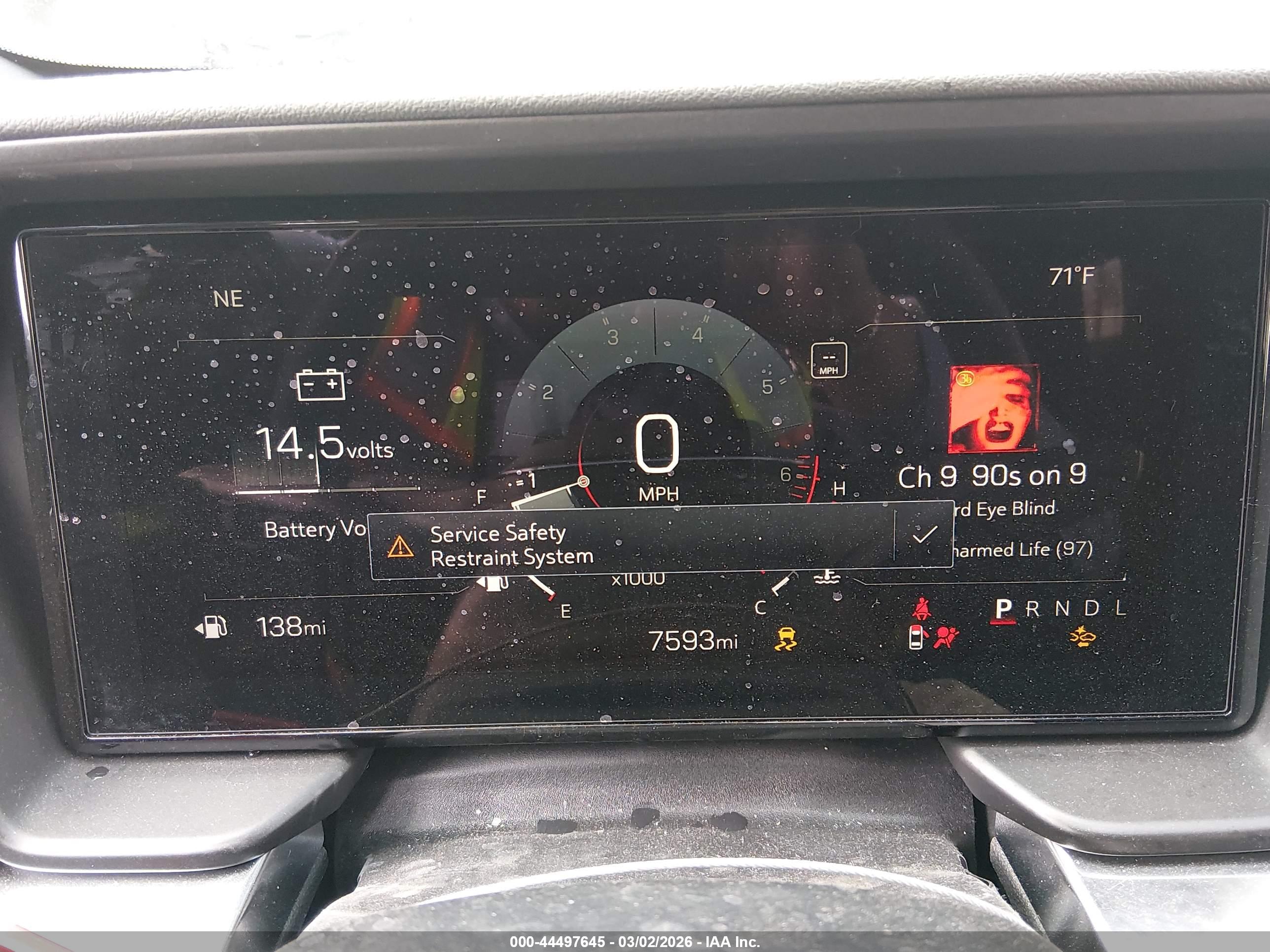 GMC TERRAIN image 7