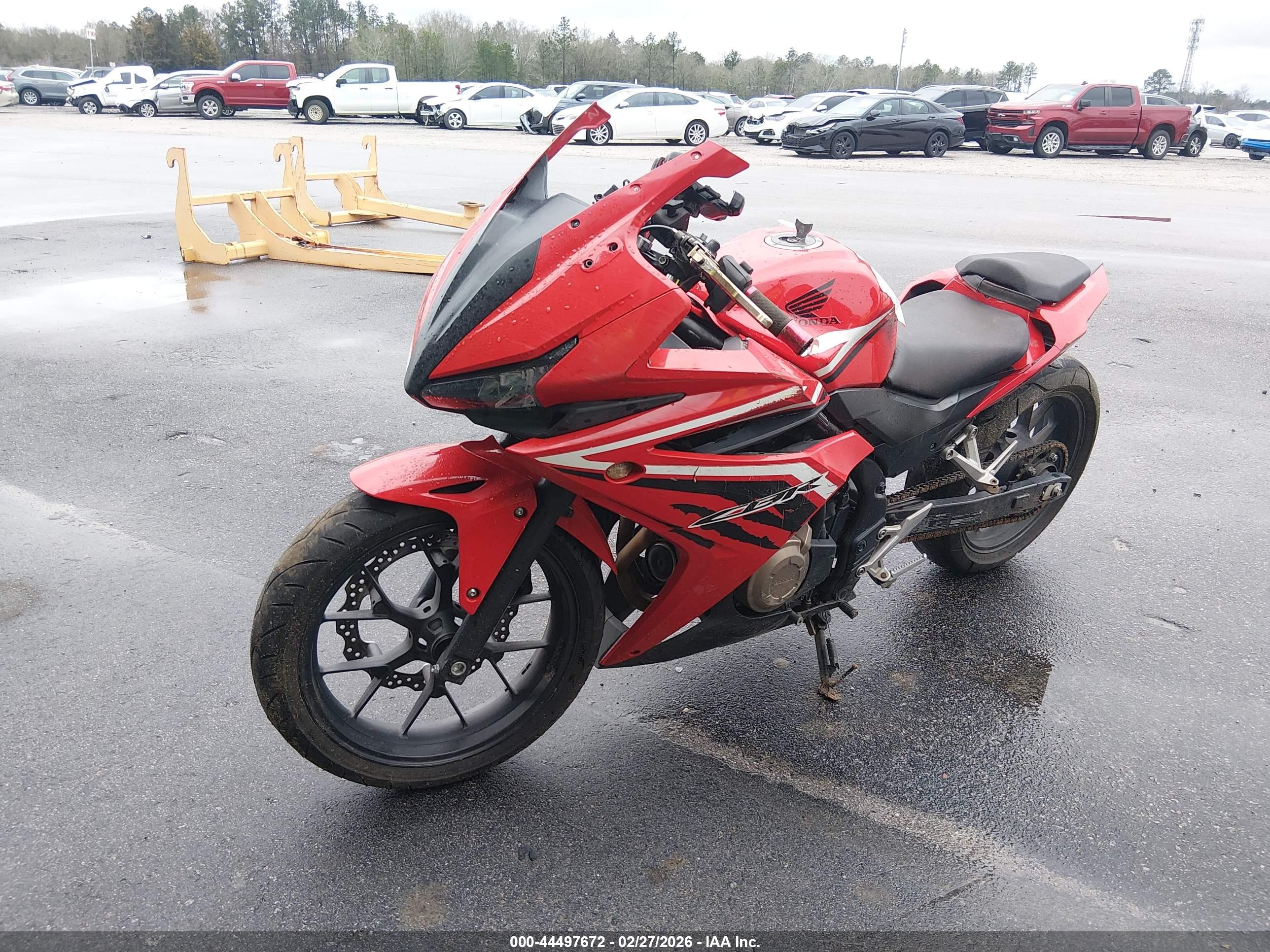 HONDA CBR500 image 2