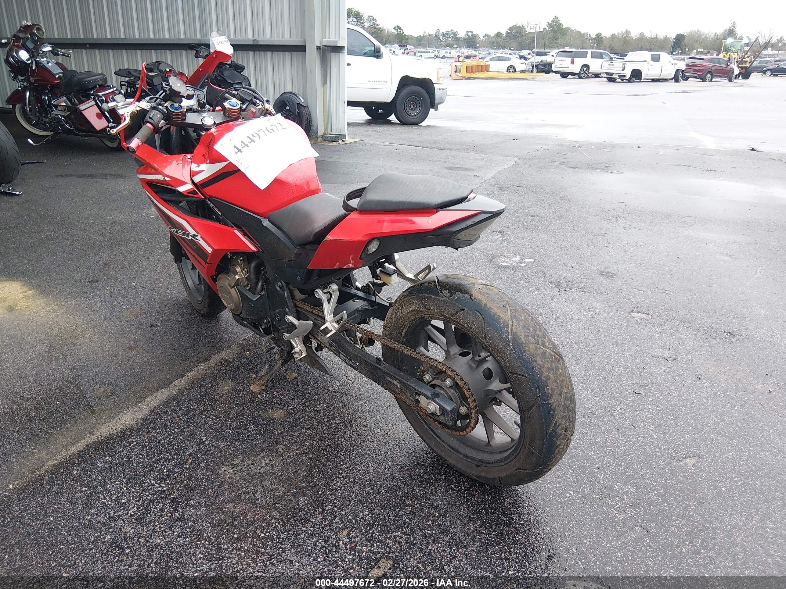 HONDA CBR500 image 3