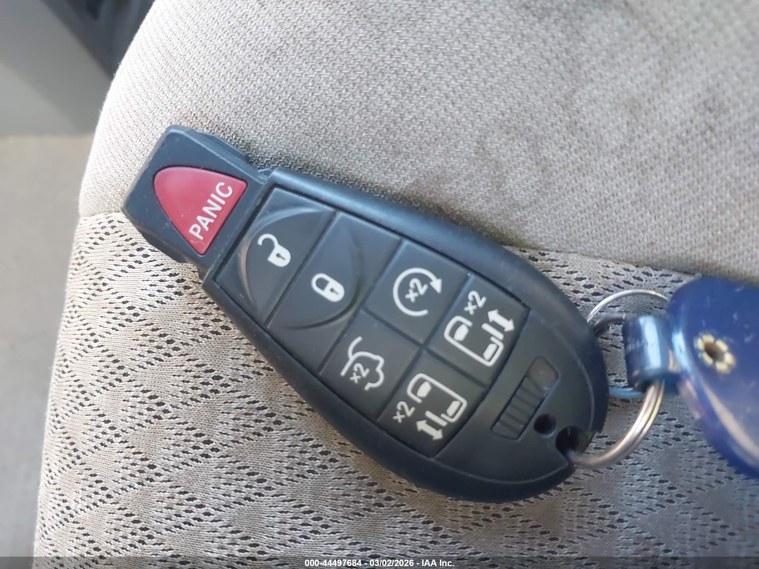 CHRYSLER TOWN image 11