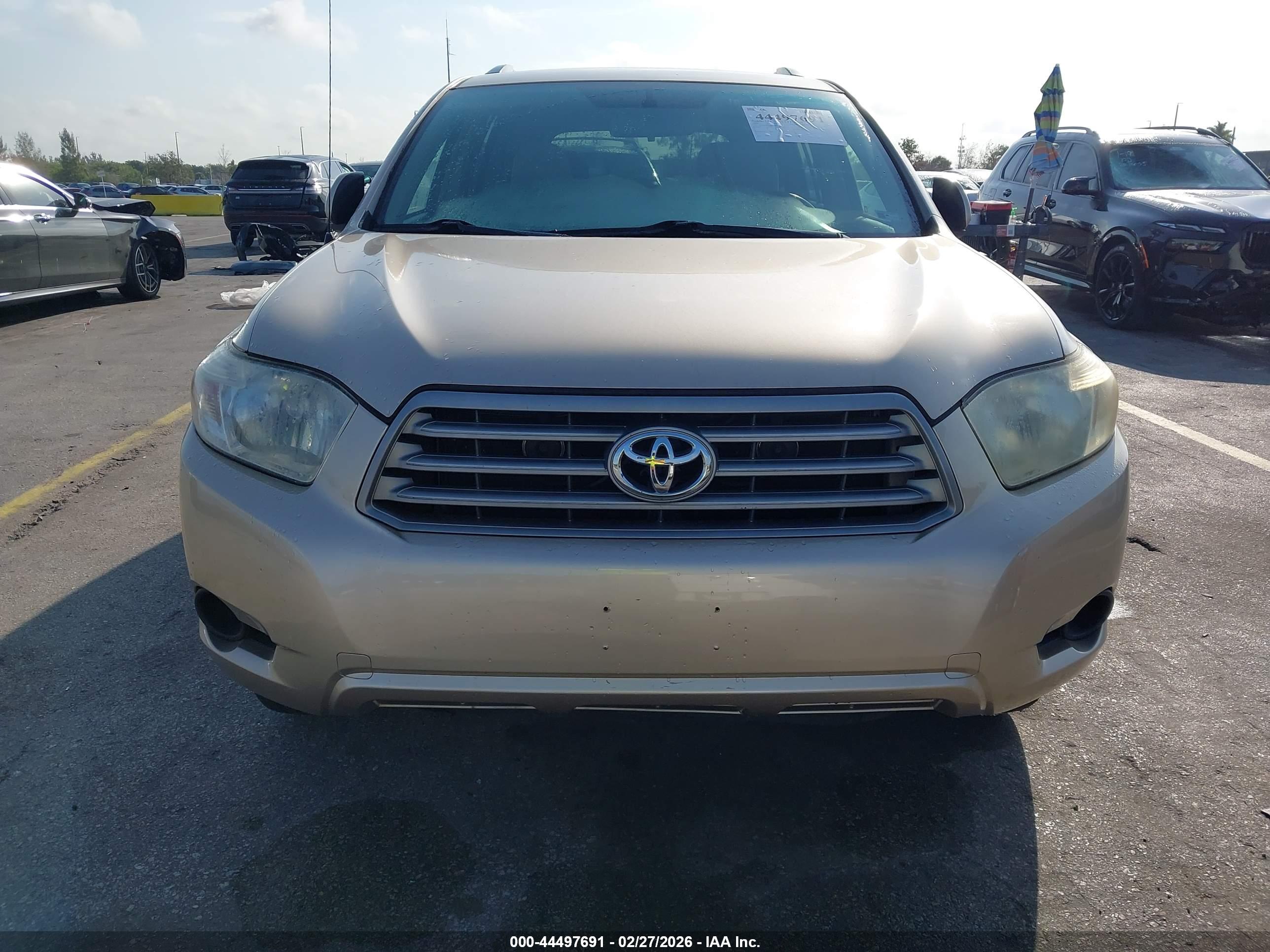 TOYOTA HIGHLANDER image 6