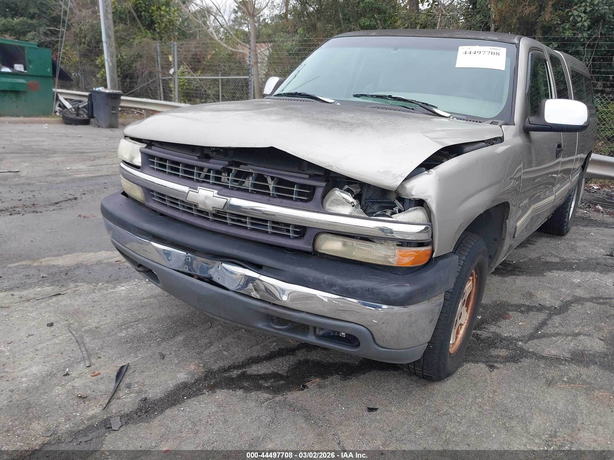 CHEVROLET SILVERADO image 6