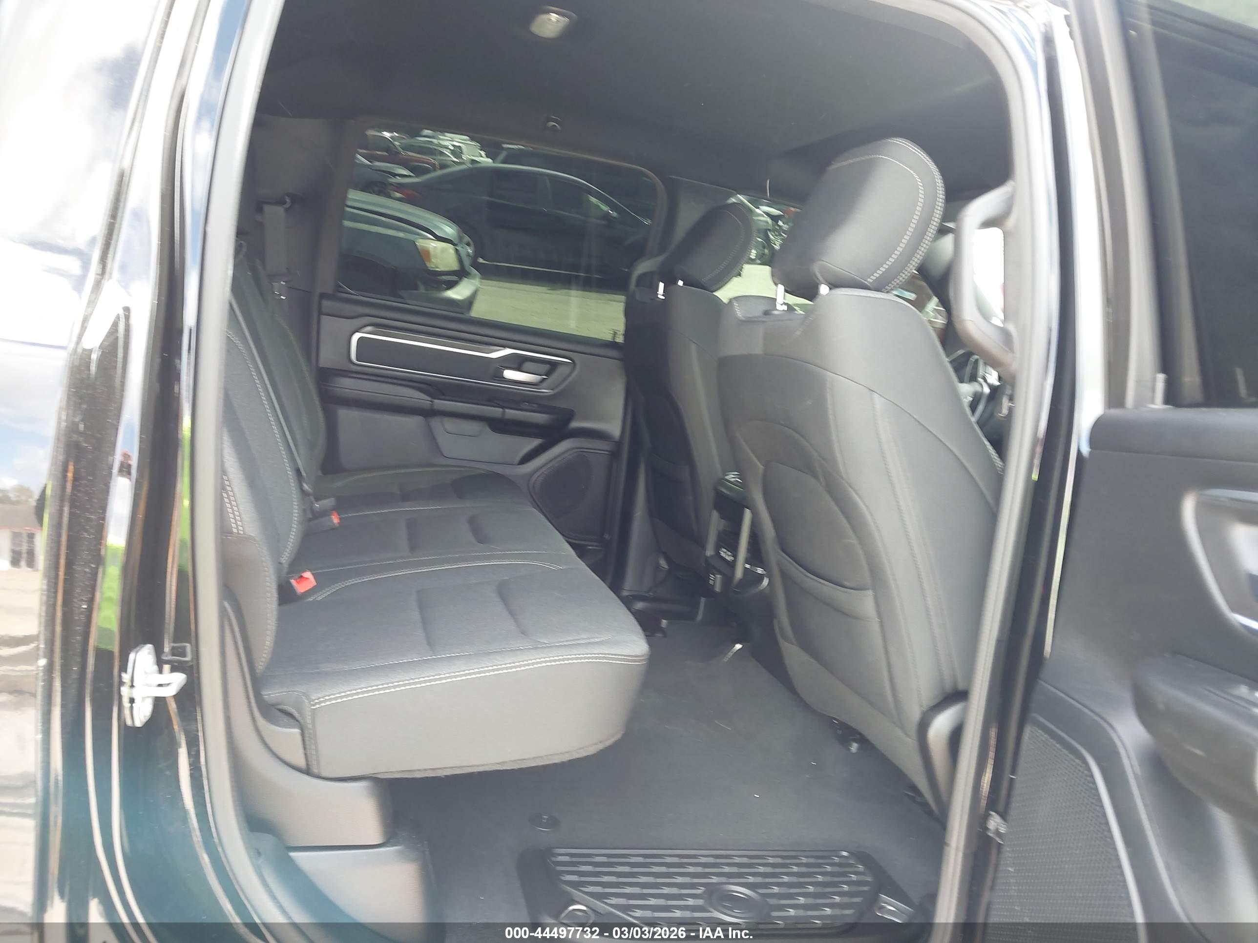 RAM 1500 image 8