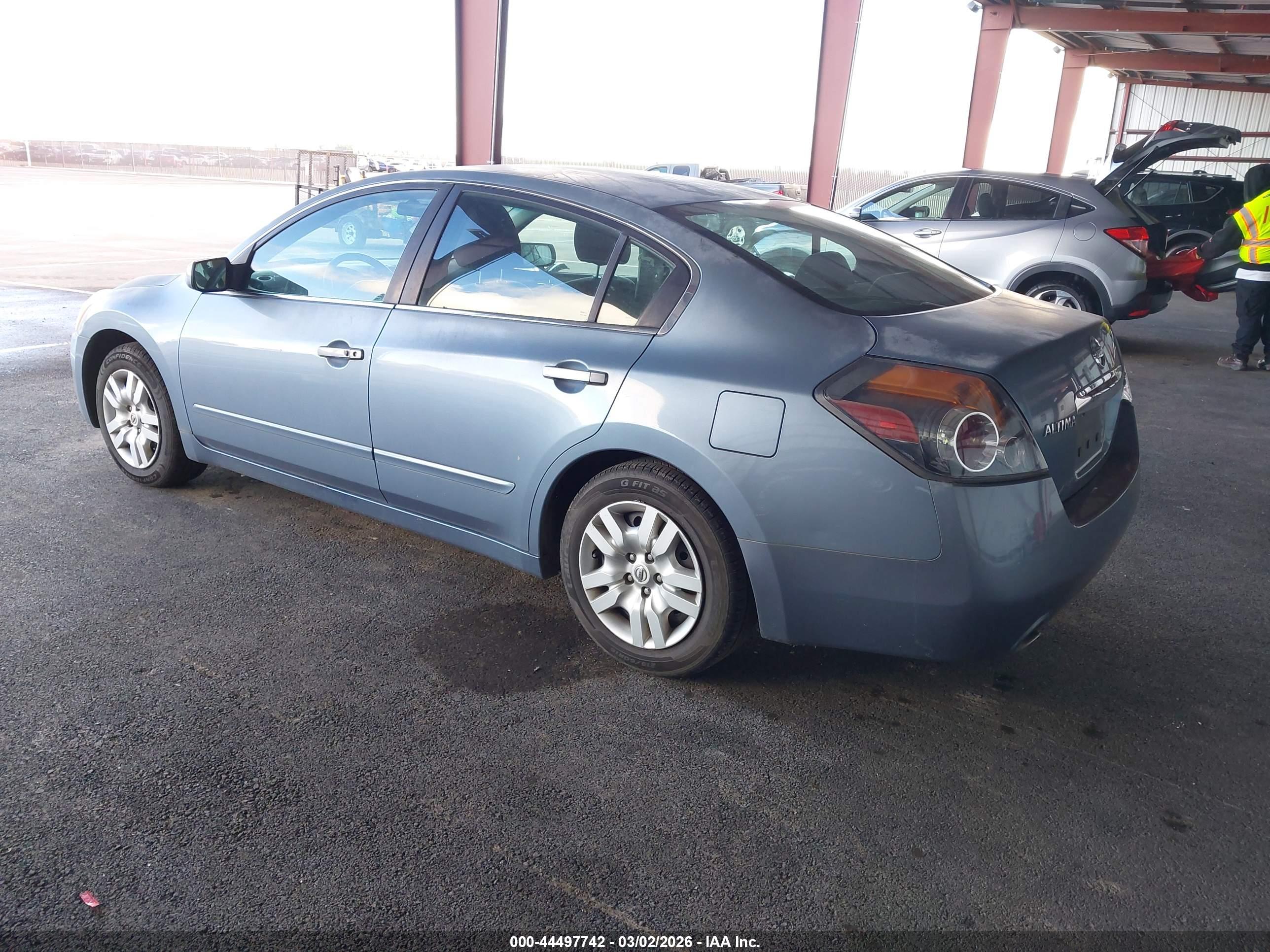 NISSAN ALTIMA image 3