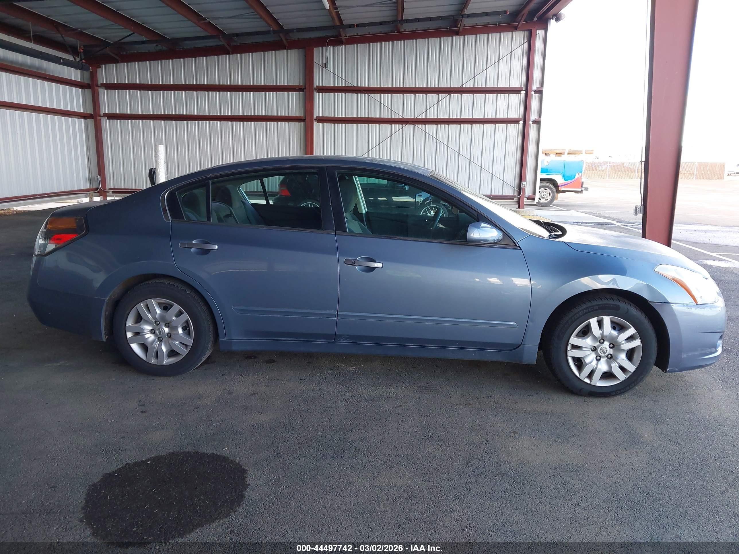 NISSAN ALTIMA image 6