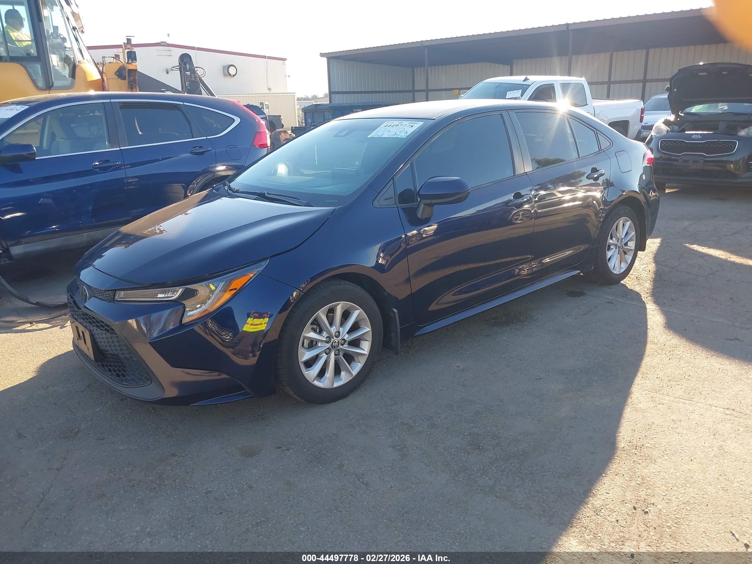 TOYOTA COROLLA image 2