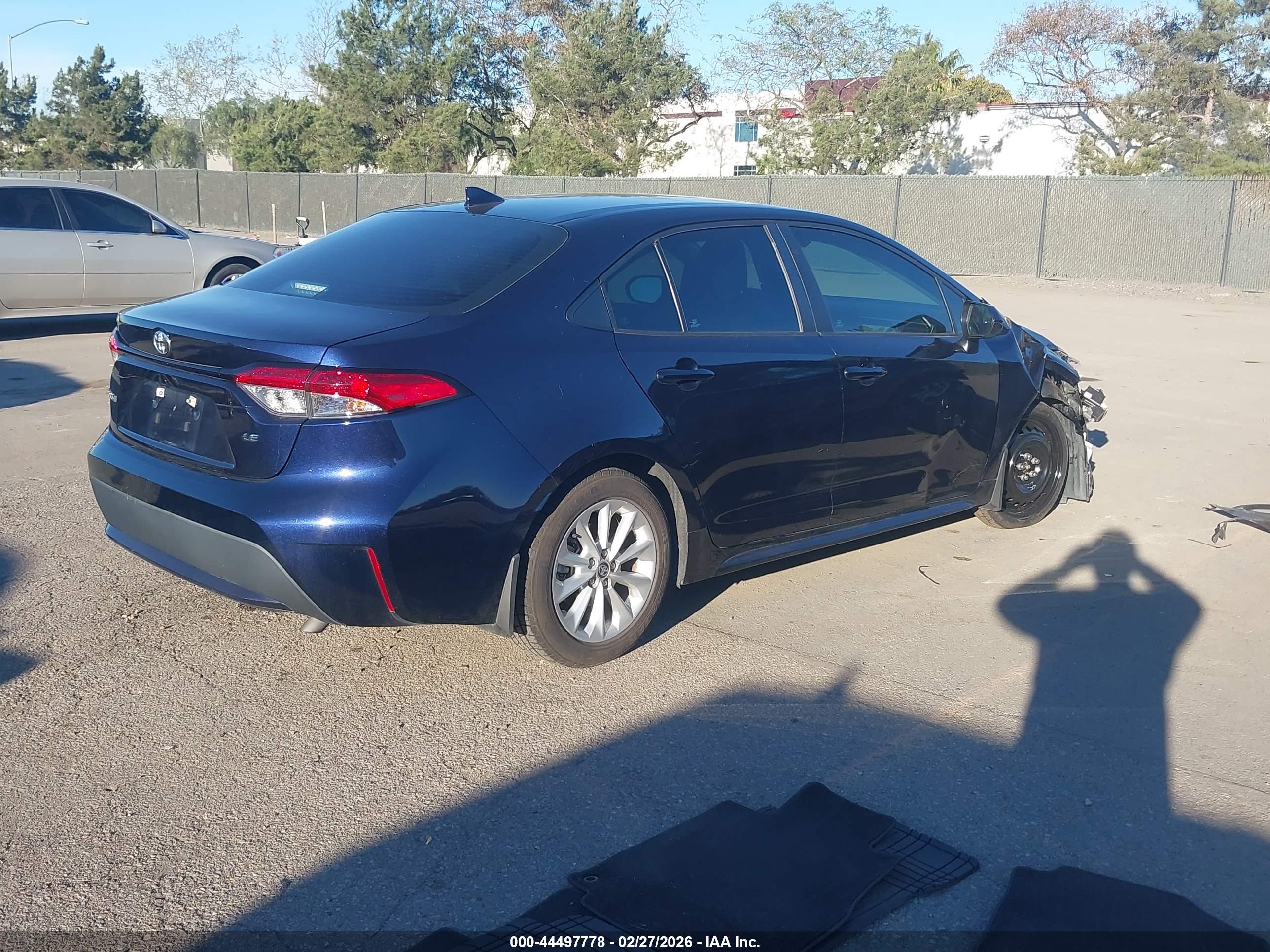 TOYOTA COROLLA image 4