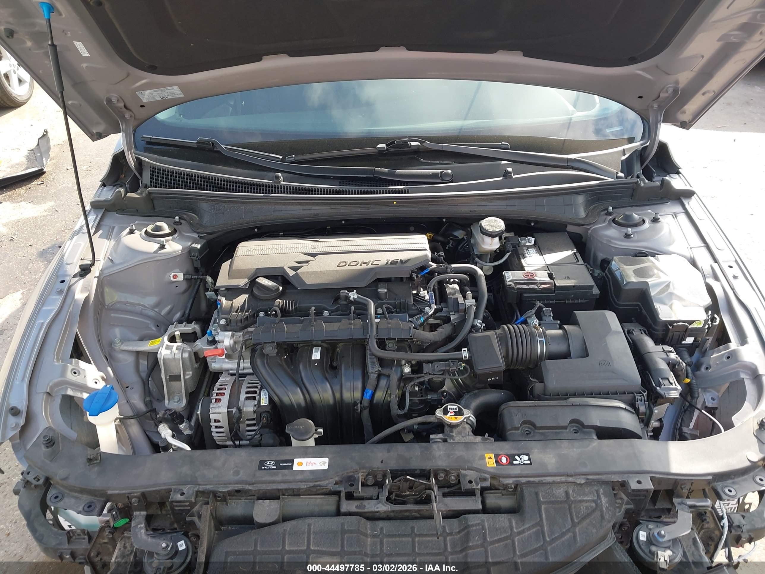 HYUNDAI ELANTRA image 10