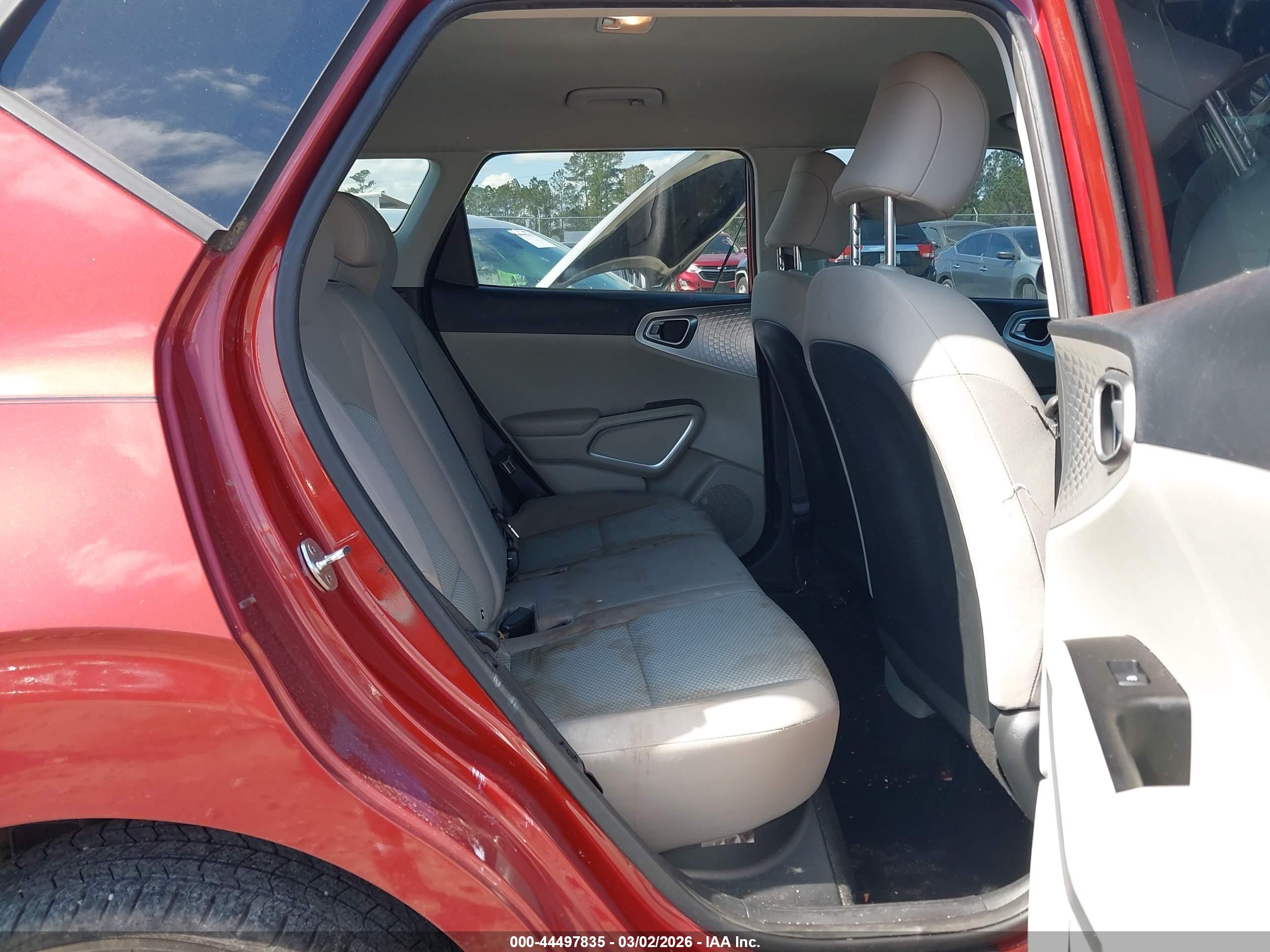 KIA SOUL image 8