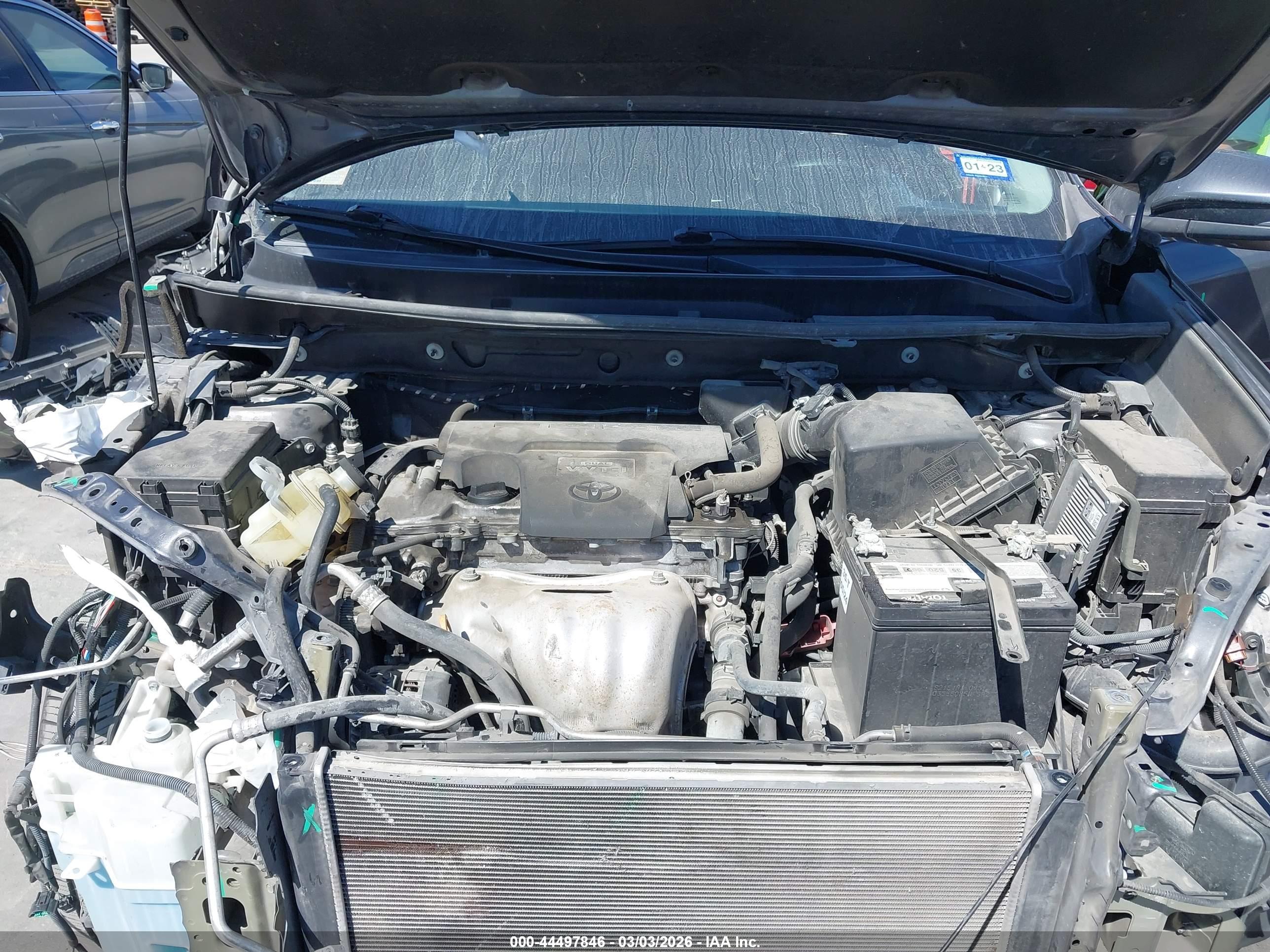 TOYOTA RAV4 image 10
