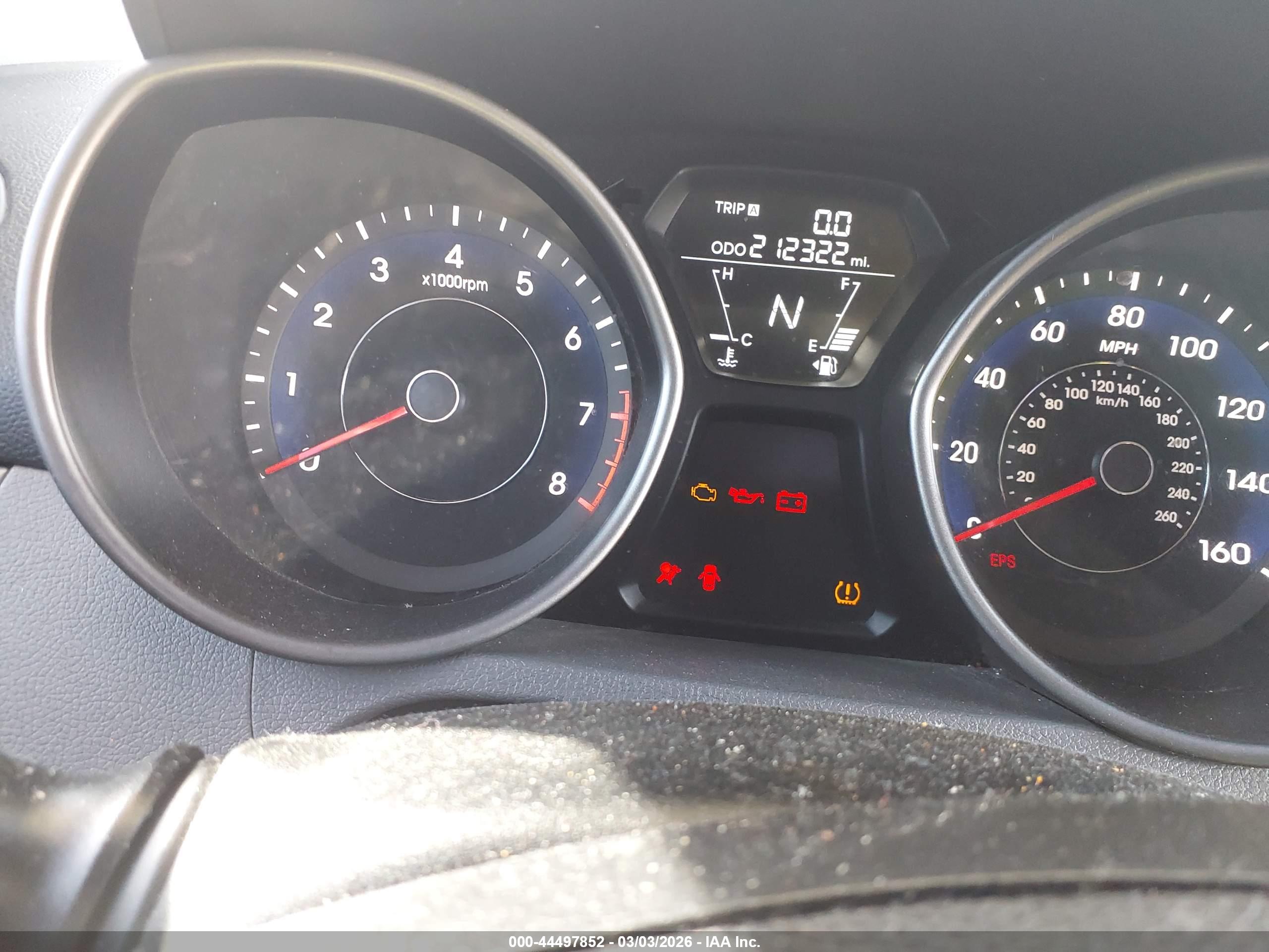 HYUNDAI ELANTRA image 7