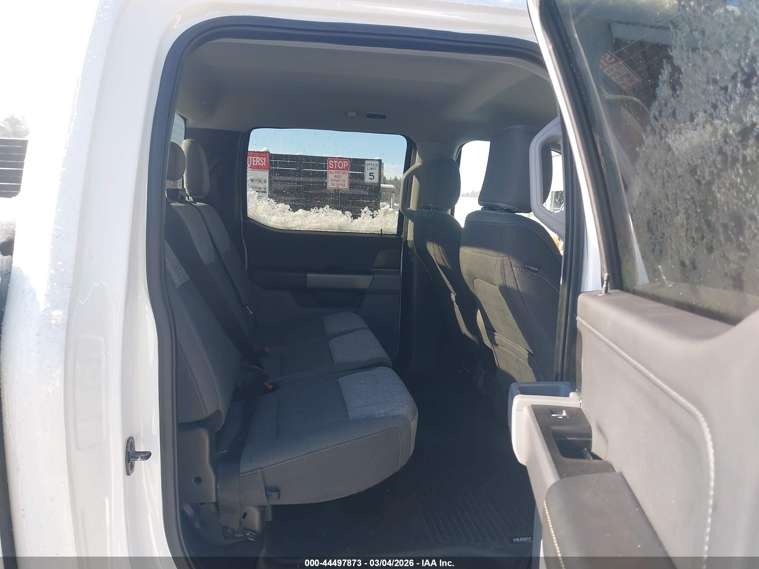 FORD F-150 image 8