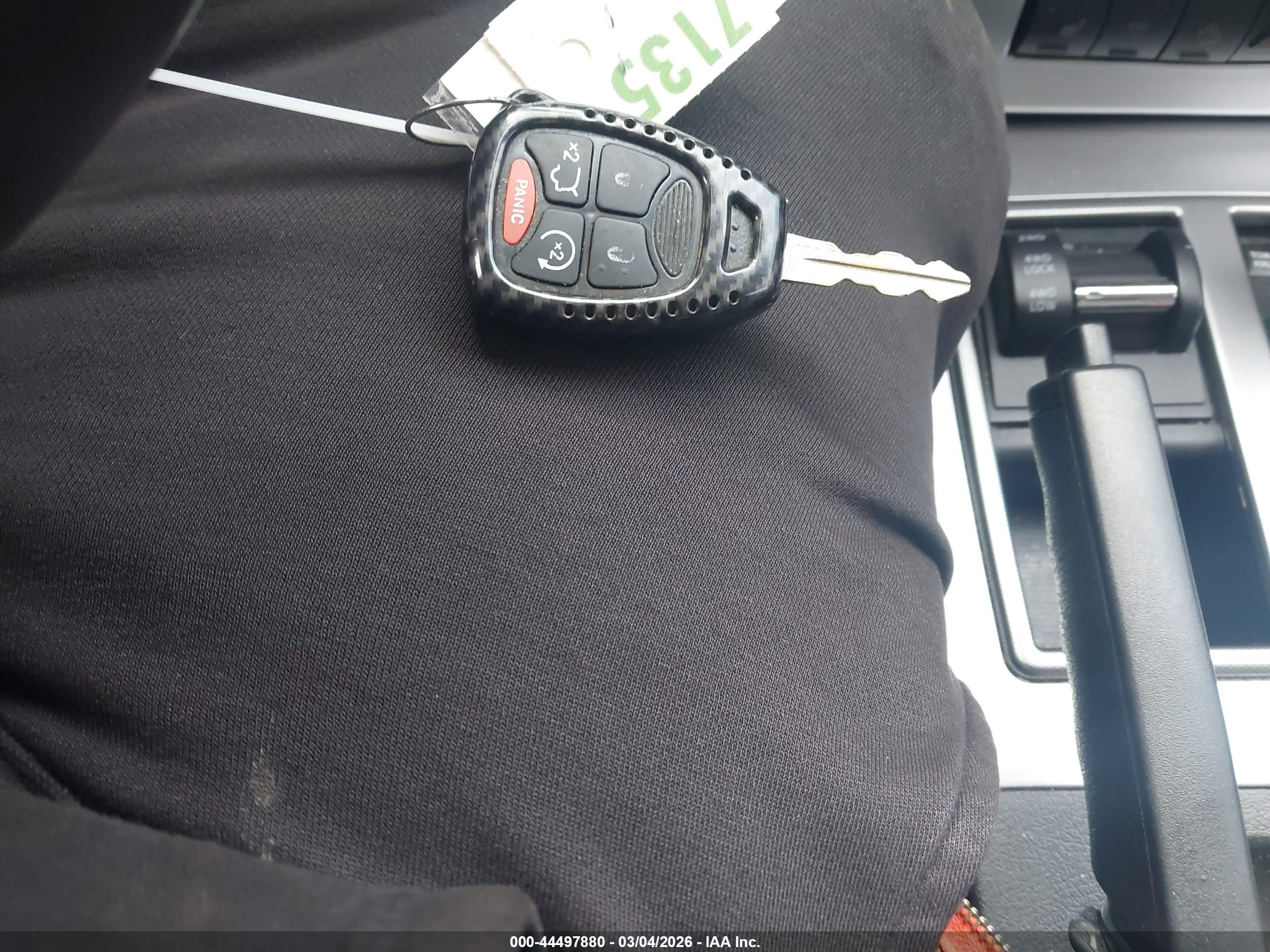 JEEP LIBERTY image 11
