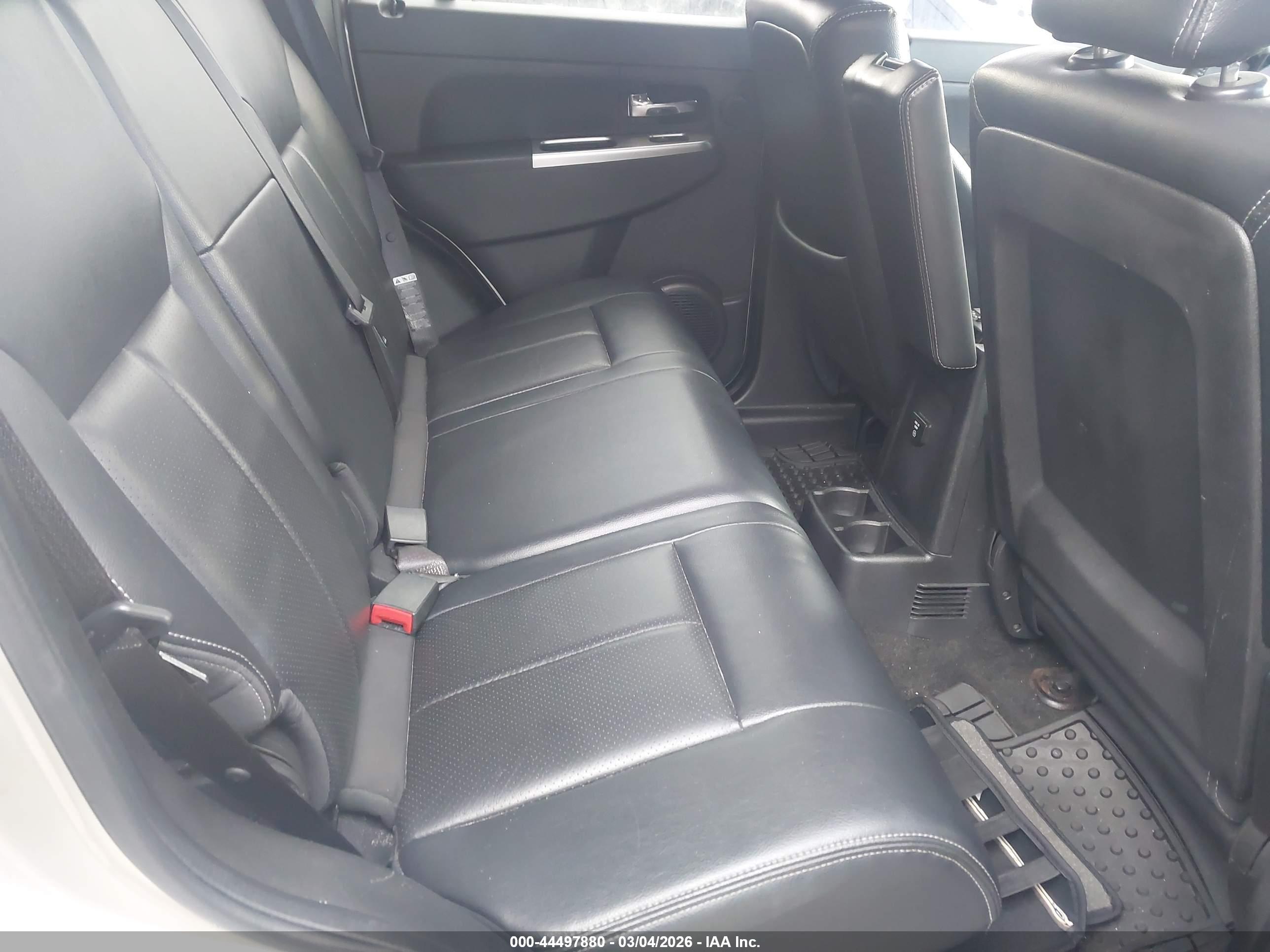 JEEP LIBERTY image 8