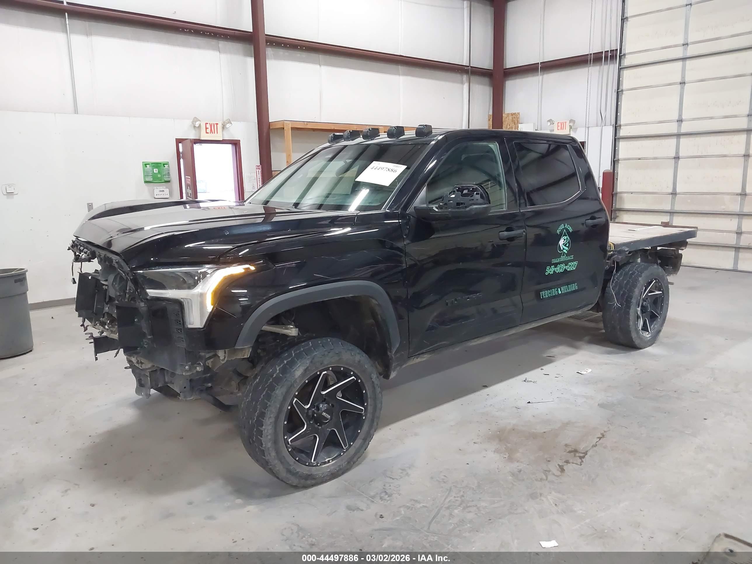 TOYOTA TUNDRA image 2